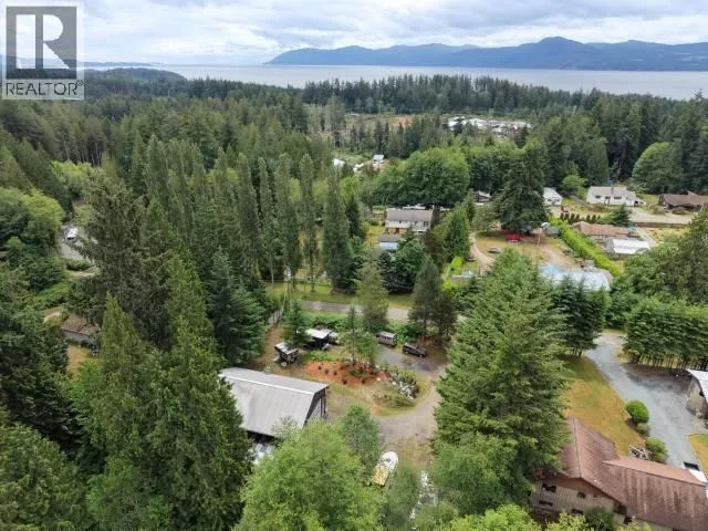 11198 TUCK ROAD, Powell River 5