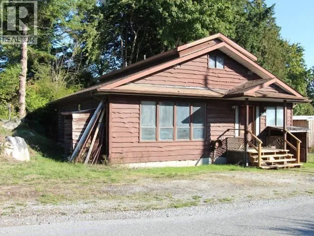 5334 COLEBORN STREET, Texada Island 2