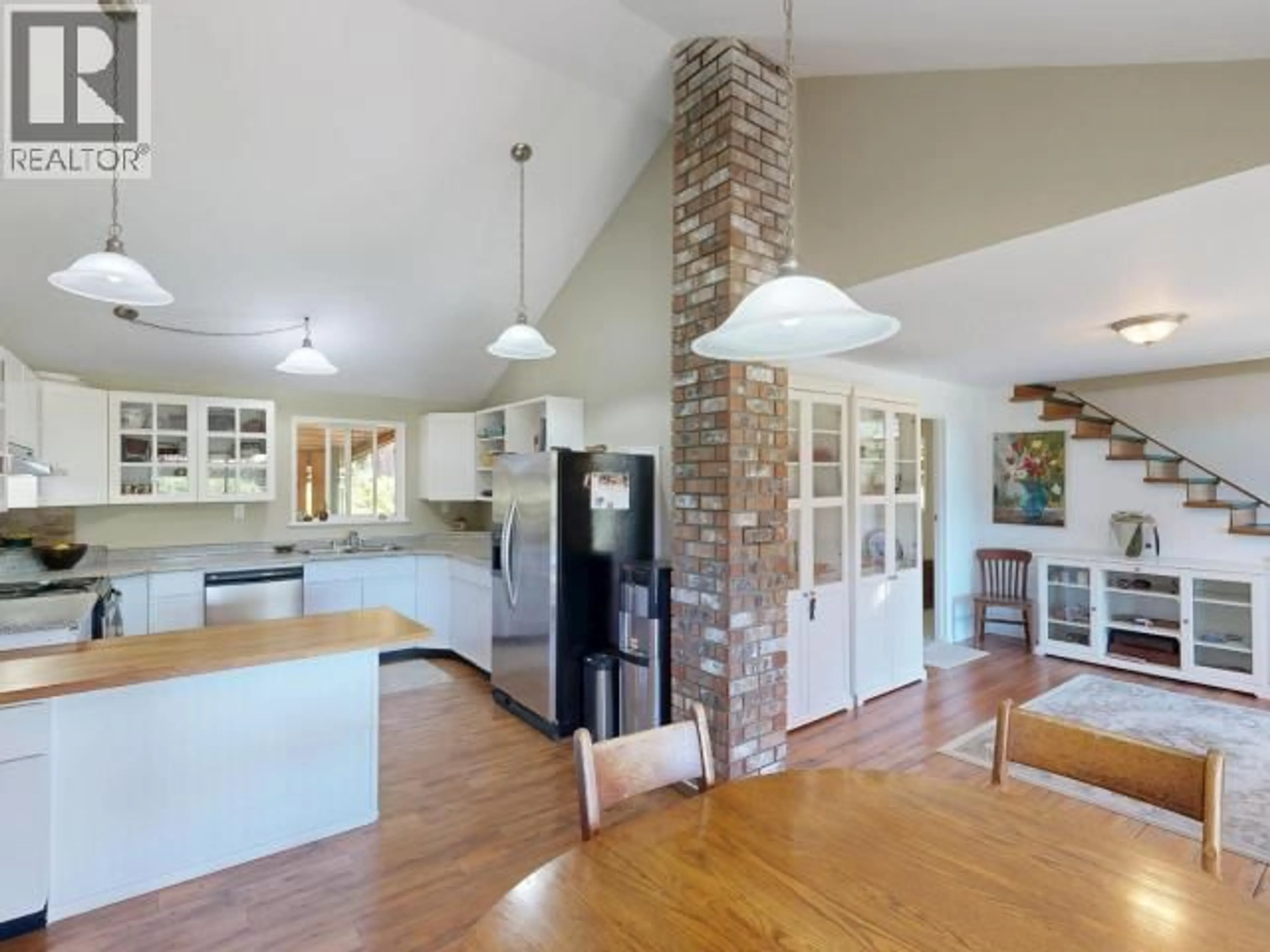 Open concept kitchen, unknown for 11109 DOLMAGE ROAD, Powell River British Columbia V8A0N5