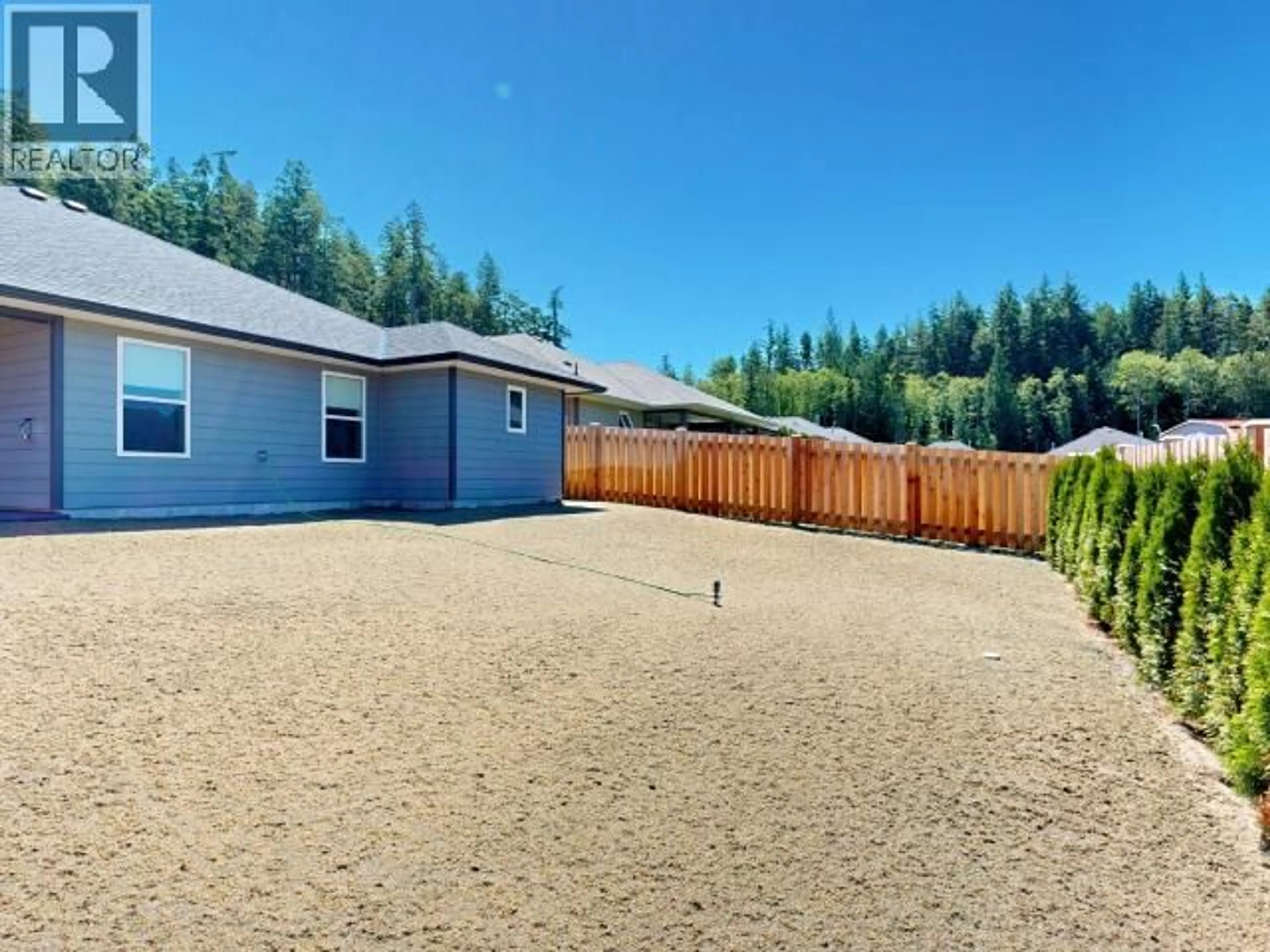 A pic from outside/outdoor area/front of a property/back of a property/a pic from drone, unknown for 4119 BEAUSEJOUR AVENUE, Powell River British Columbia V8A0A8