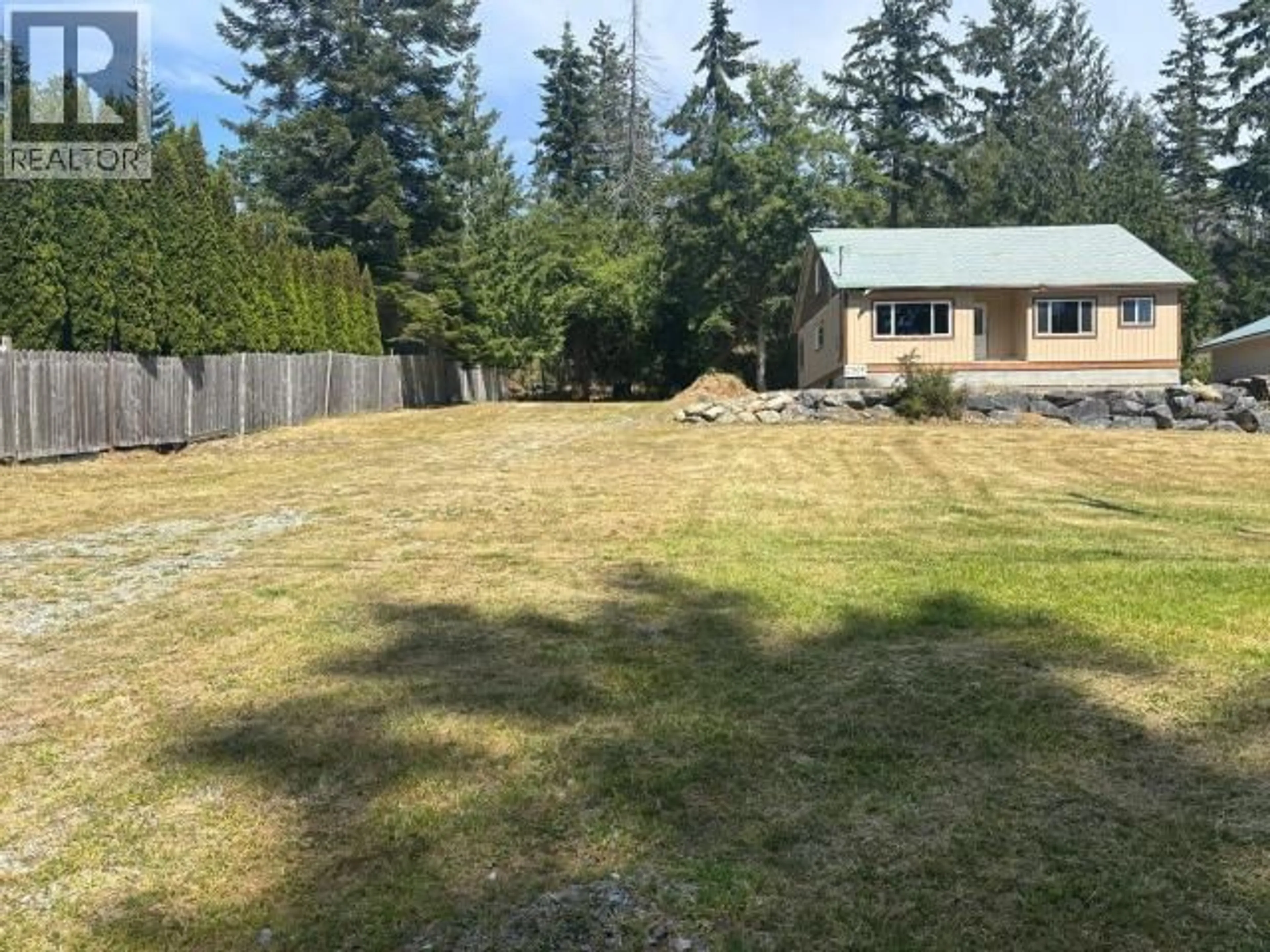 A pic from outside/outdoor area/front of a property/back of a property/a pic from drone, mountain view for 5759 GILLIES BAY RD ROAD, Texada Island British Columbia V0N3K0