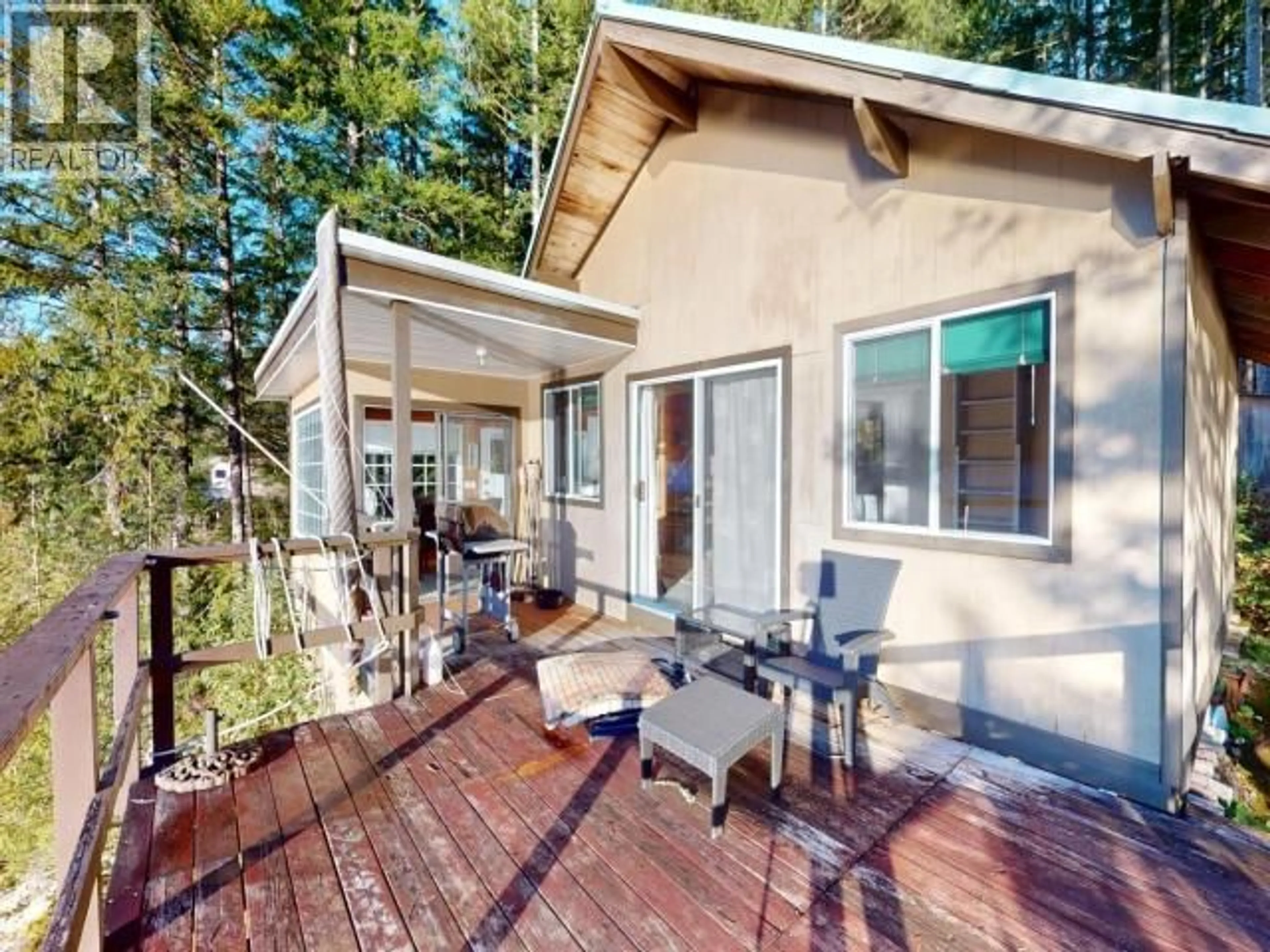 Patio, unknown for 9302 POWELL LAKE, Powell River British Columbia
