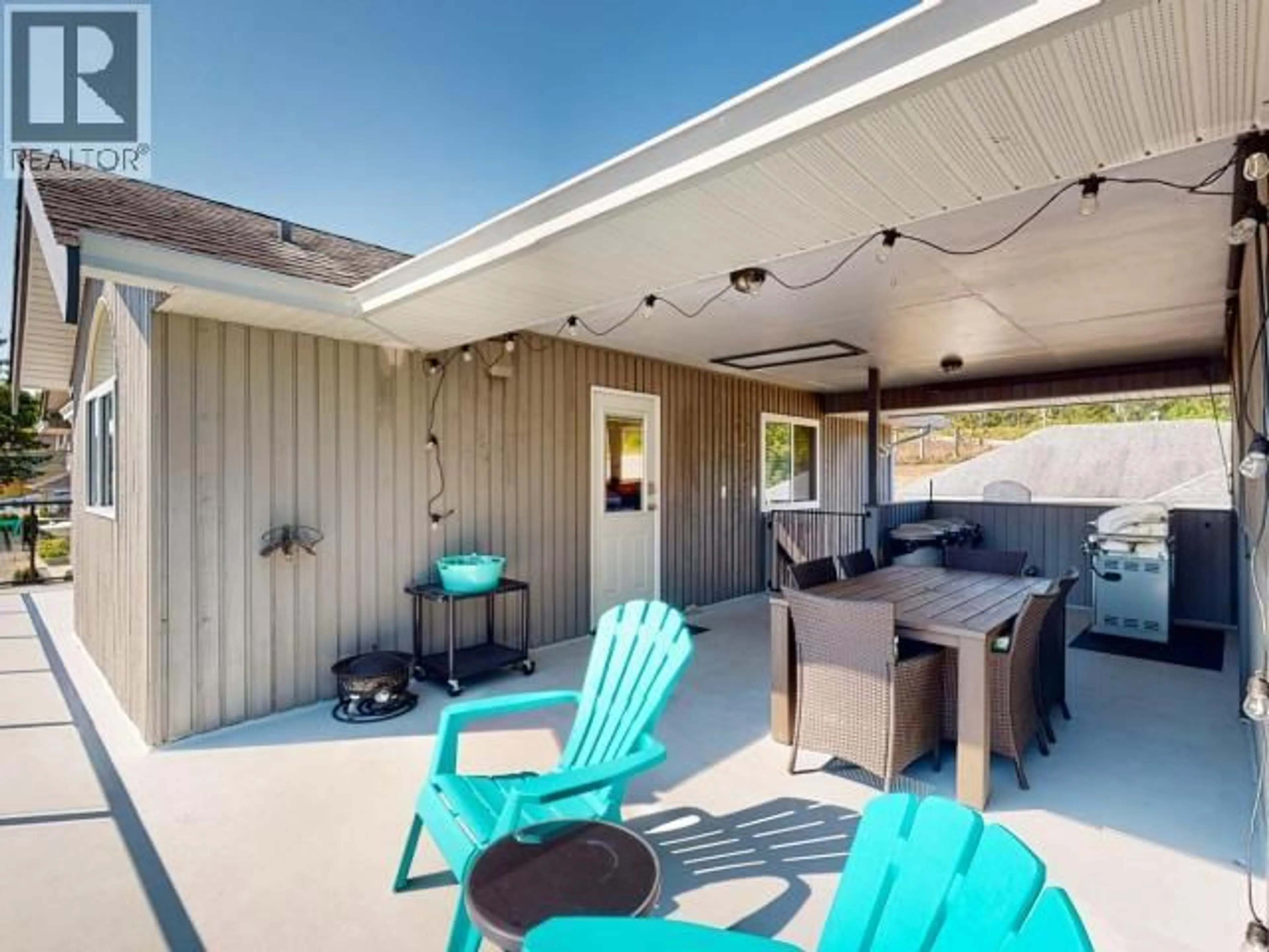 Patio, unknown for 8206 CENTENNIAL DRIVE, Powell River British Columbia