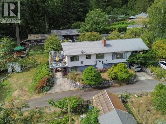 7889 HIGHWAY 101, Powell River