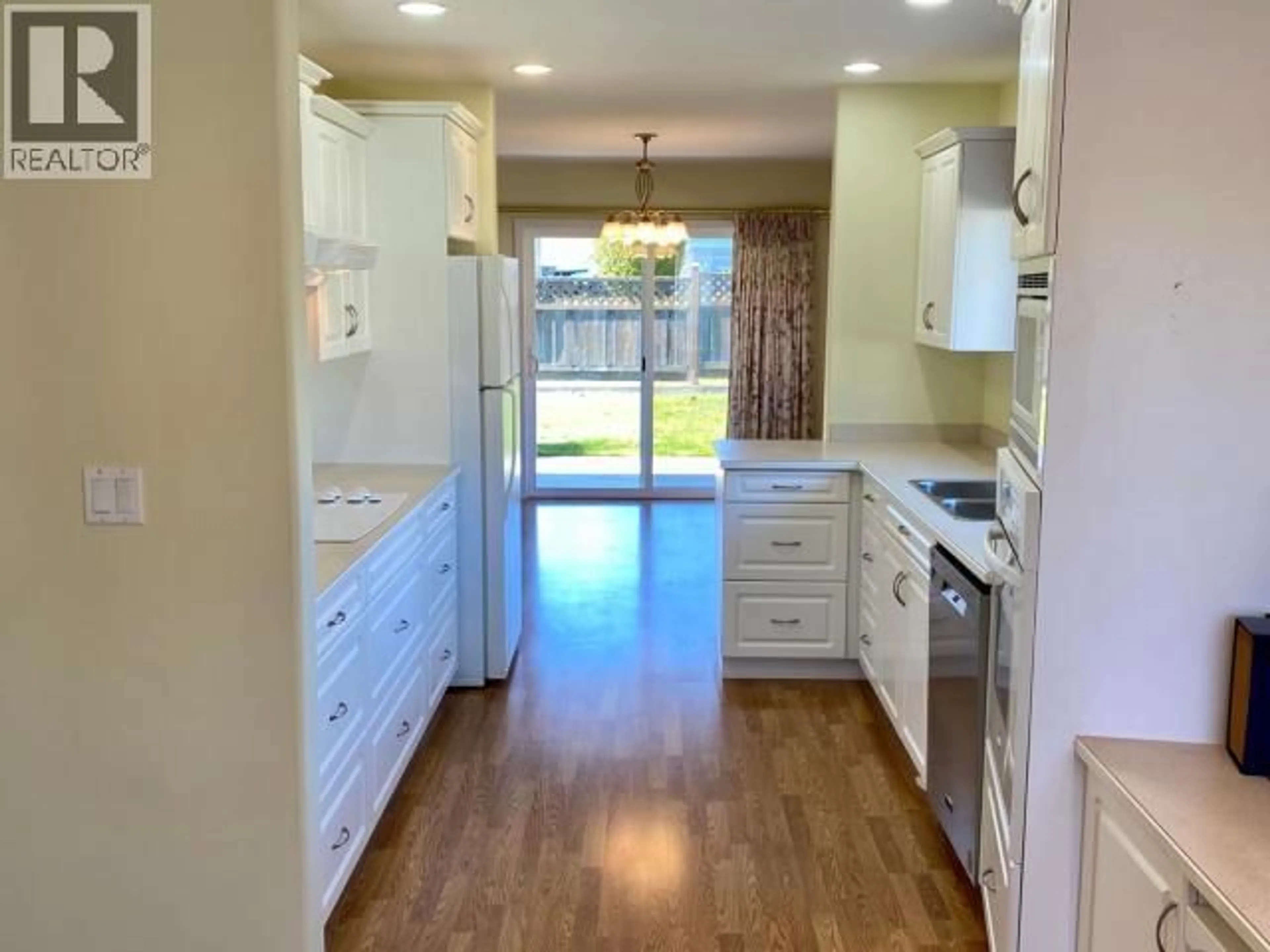 Open concept kitchen, unknown for 12 - 4897 ONTARIO AVE, Powell River British Columbia V8A5T7
