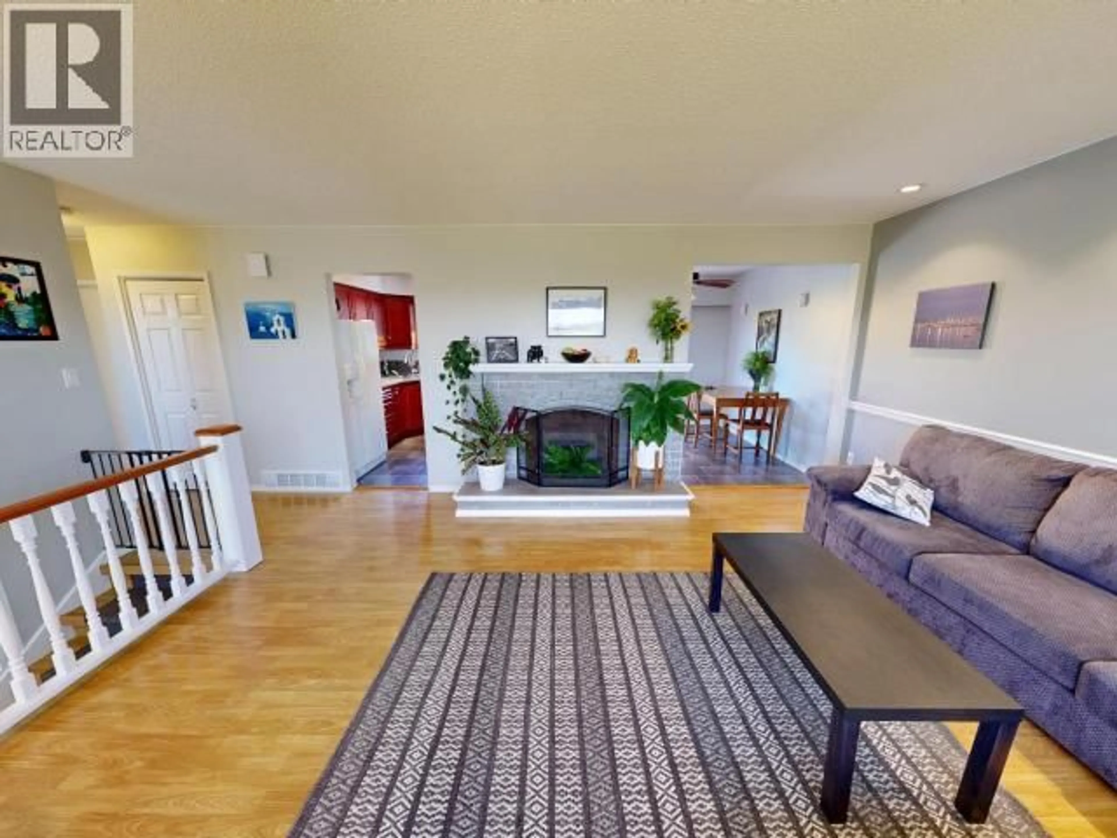 Living room with furniture, unknown for 3760 SELKIRK AVE, Powell River British Columbia
