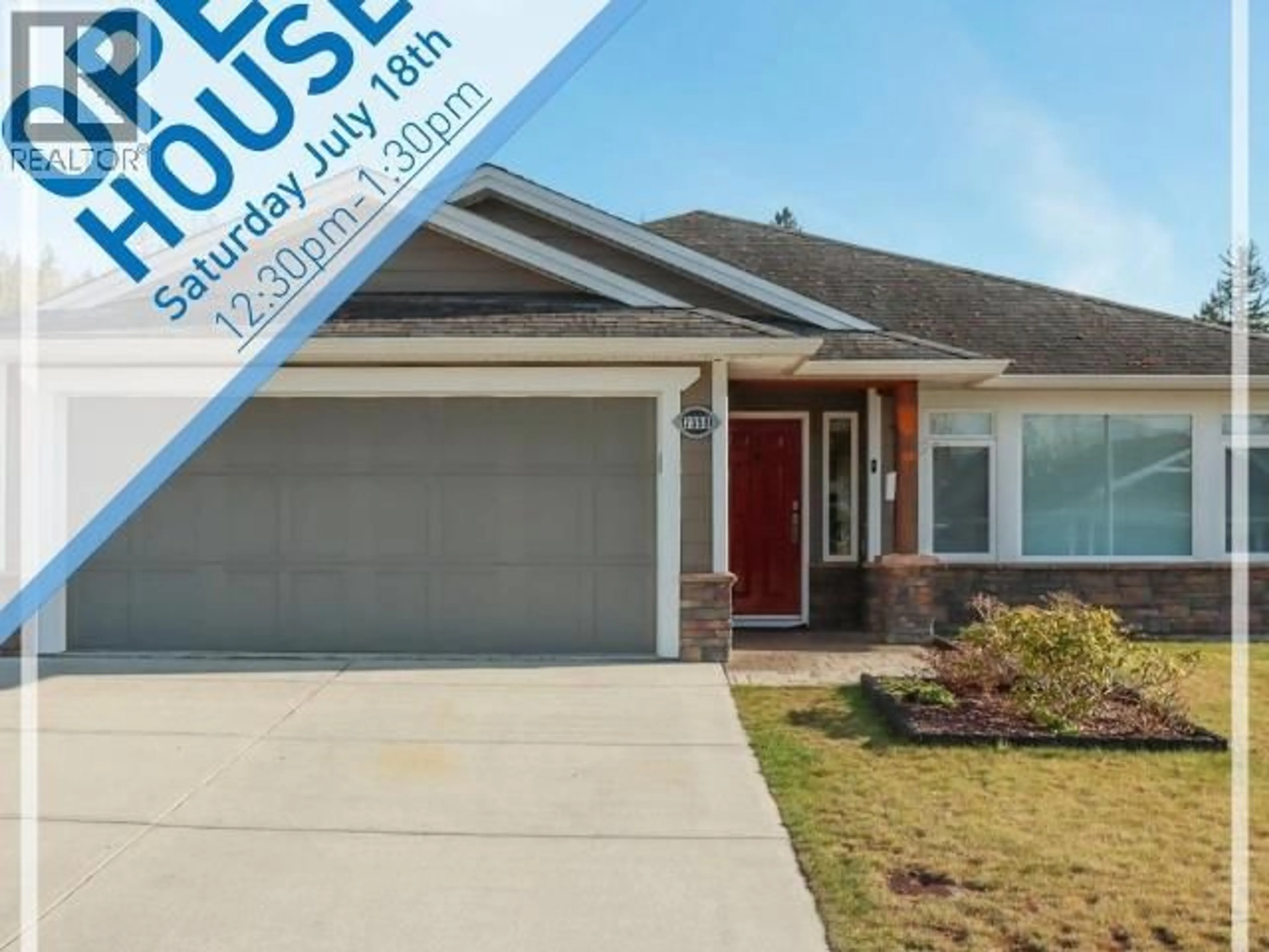 Home with vinyl exterior material, street for 7358 GLACIER STREET, Powell River British Columbia V8A5V2