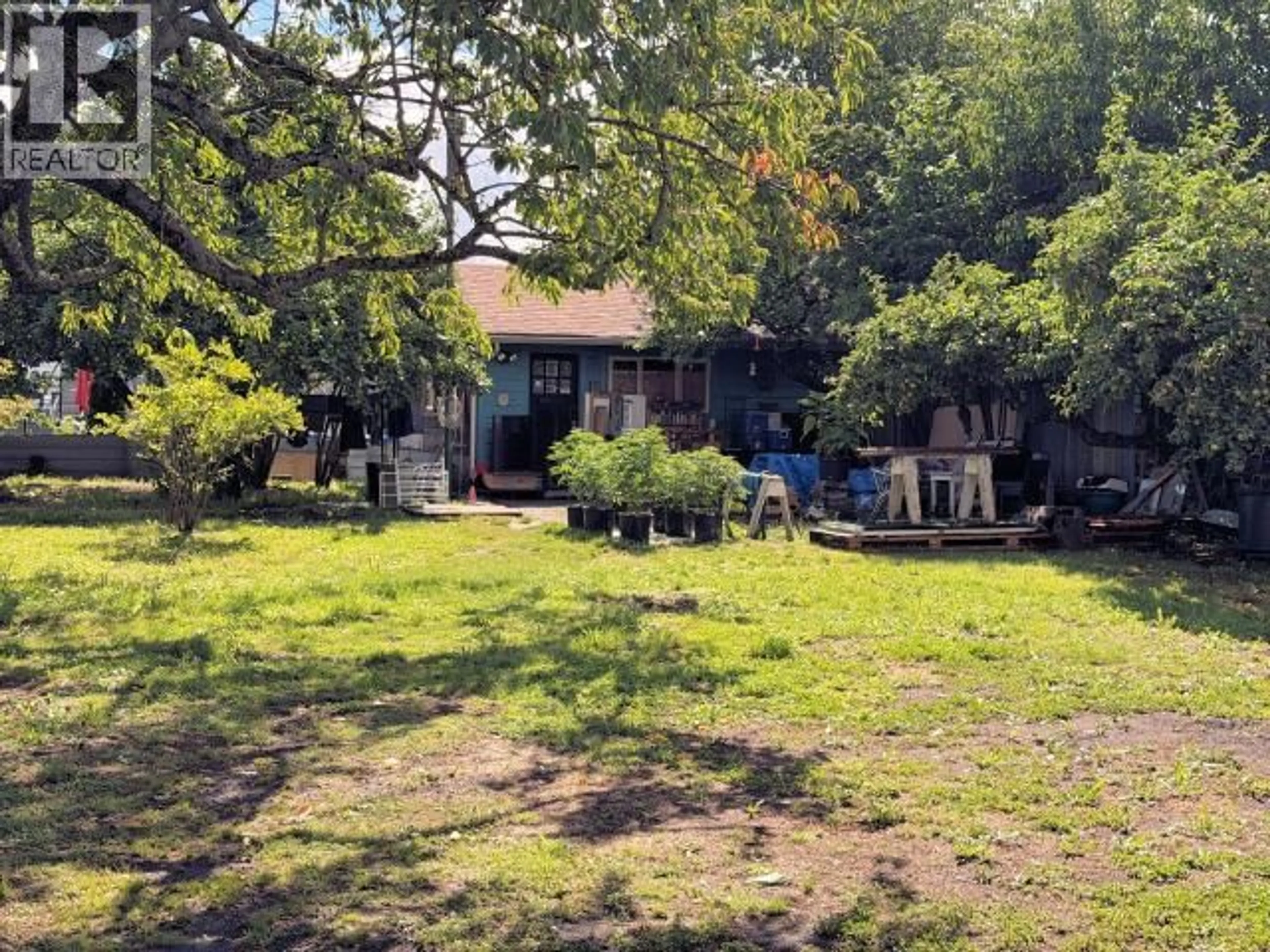 A pic from outside/outdoor area/front of a property/back of a property/a pic from drone, forest/trees view for 4696 CASCADE PLACE, Powell River British Columbia V8A2X8