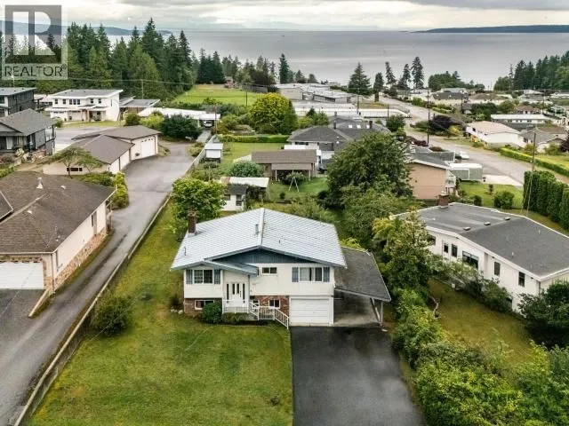 3571 MACKENZIE AVE, Powell River 4