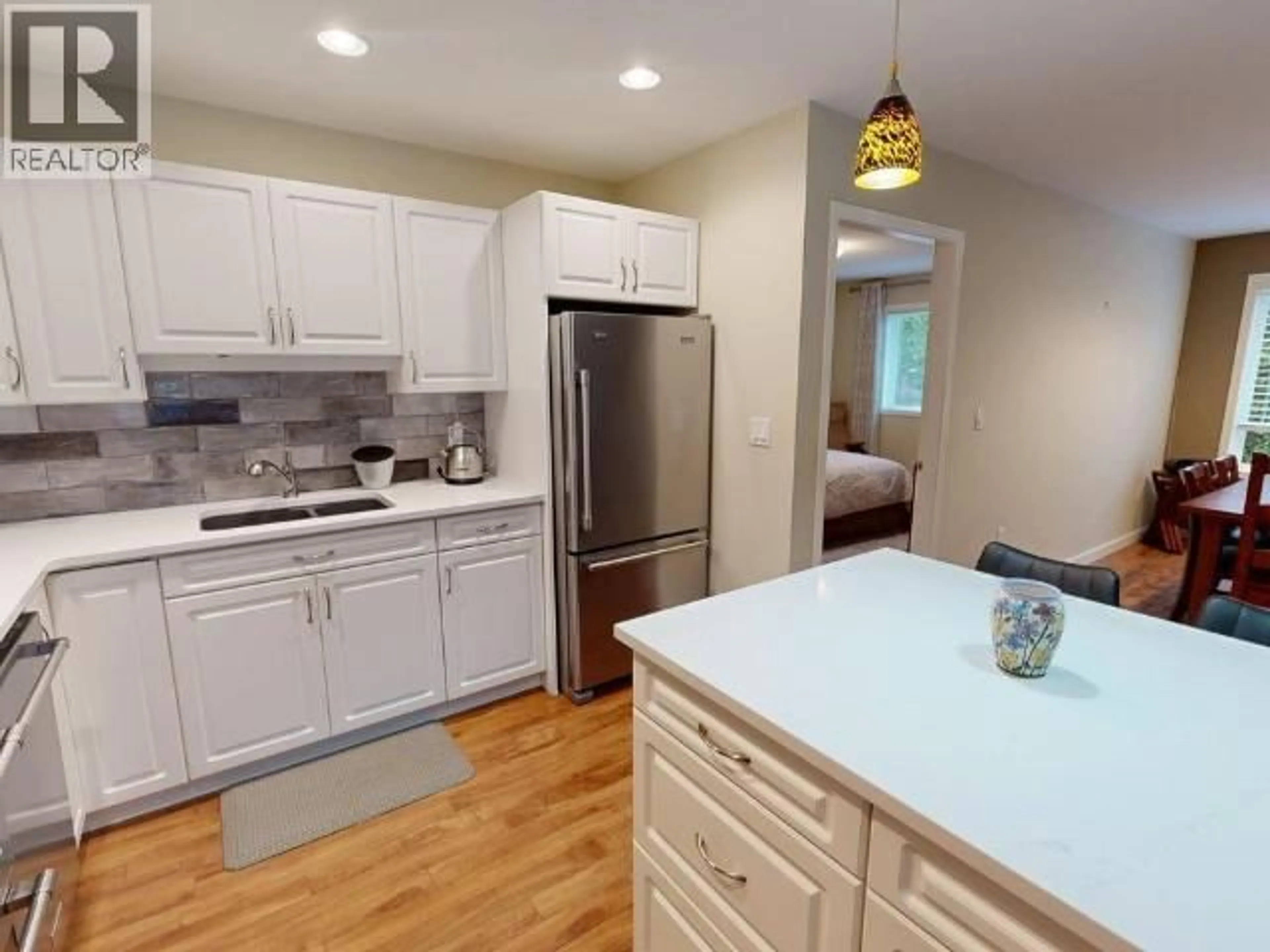 Open concept kitchen, unknown for 11 - 4415 MANSON AVE, Powell River British Columbia V8A0A5