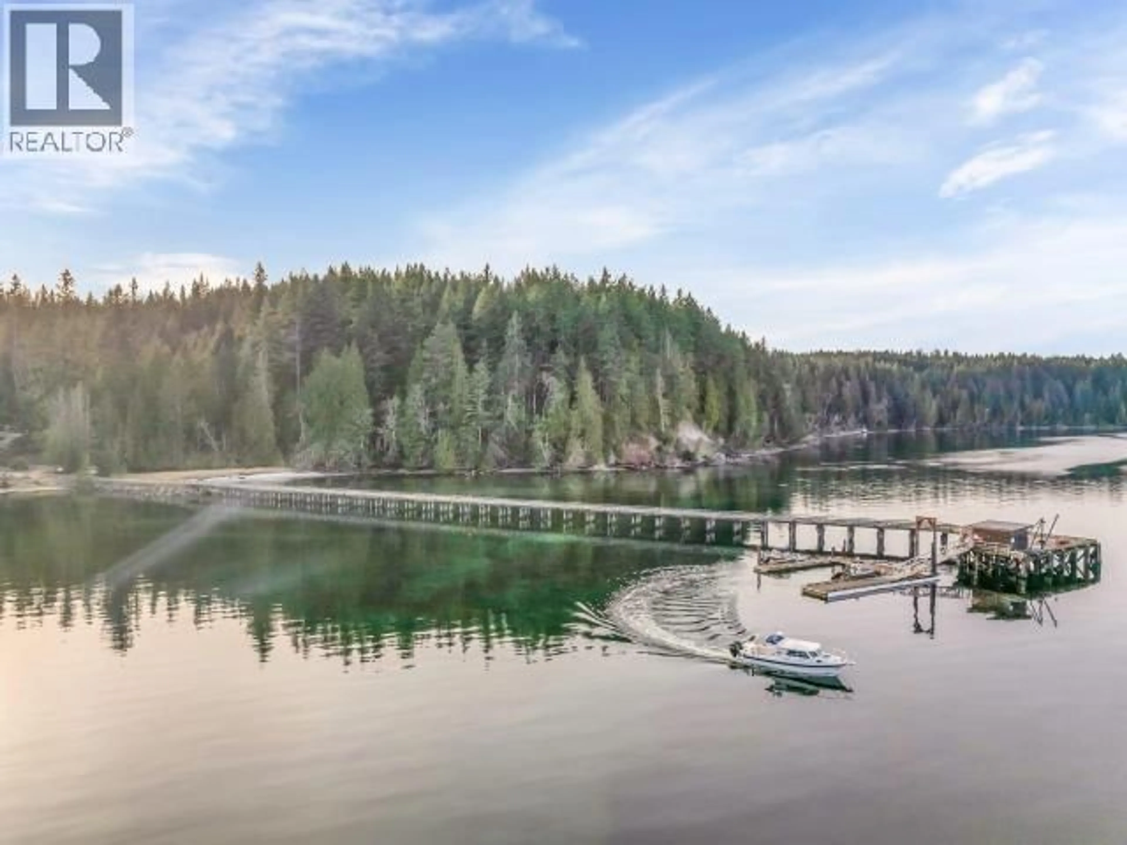 A pic from outside/outdoor area/front of a property/back of a property/a pic from drone, water/lake/river/ocean view for 50 HERNANDO ISLAND, Remote Areas British Columbia V0N2G0