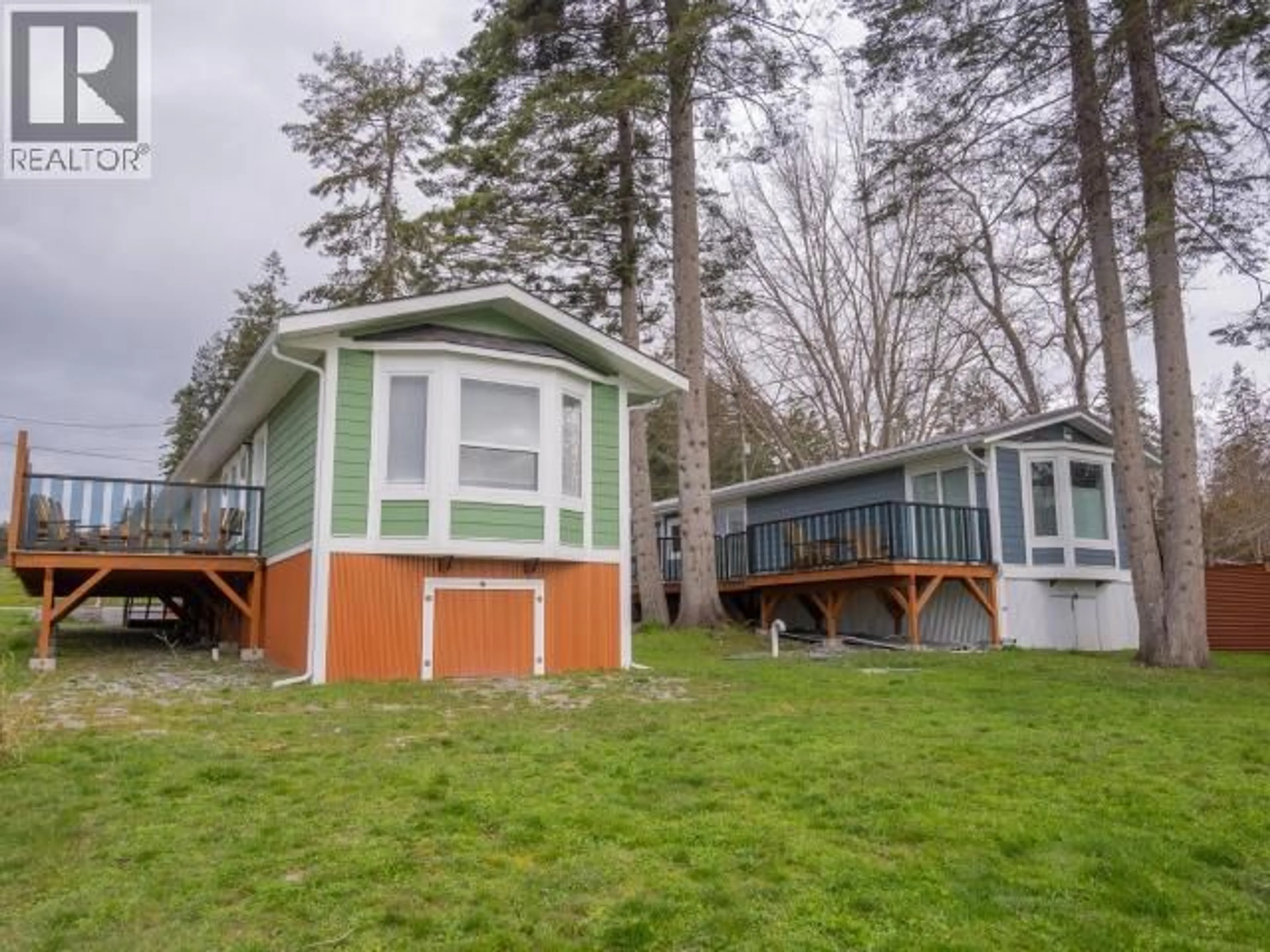 Home with vinyl exterior material, water/lake/river/ocean view for 4810 ALDER, Texada Island British Columbia V0N1W0
