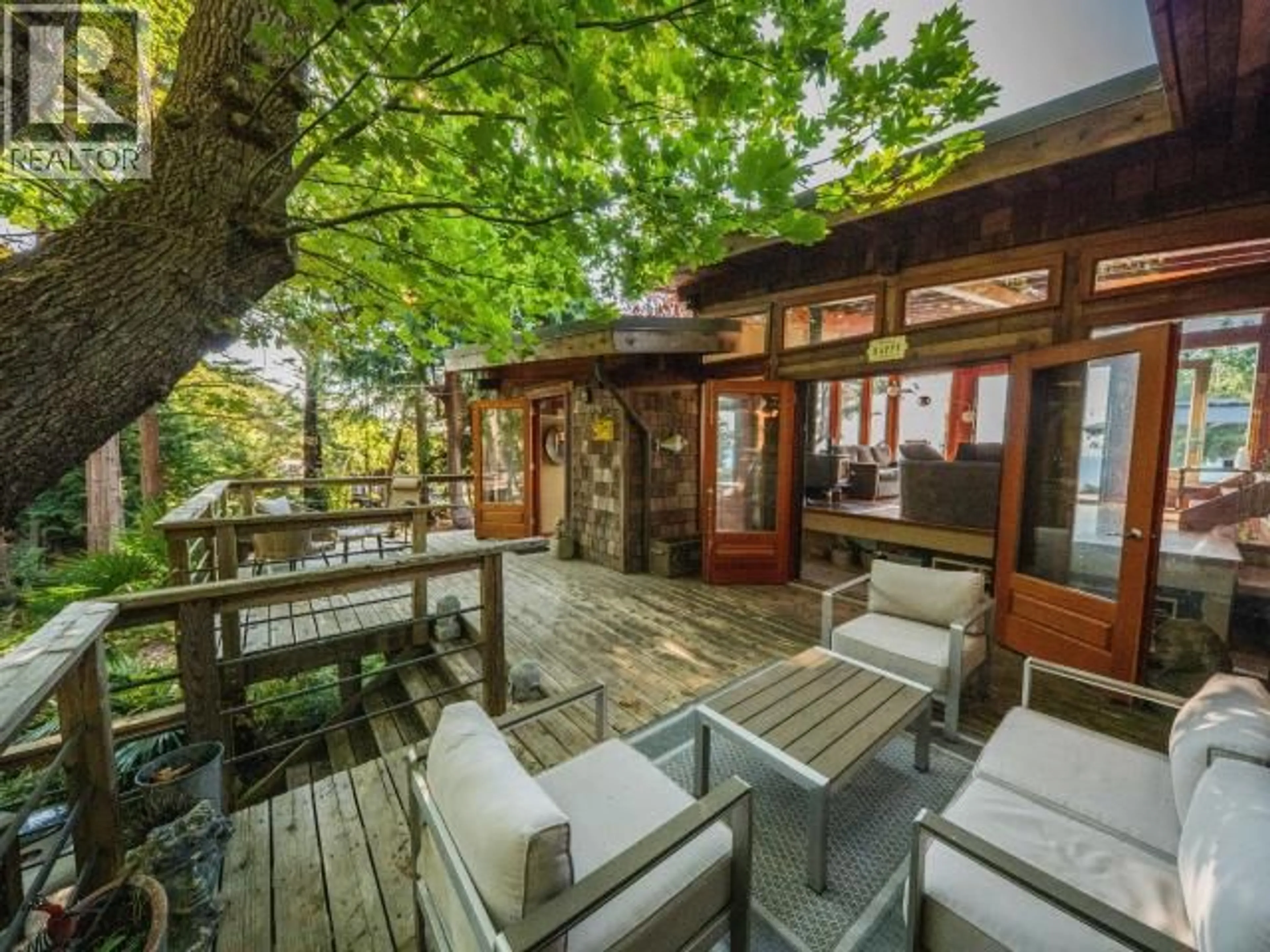 Patio, forest/trees view for 1586/1592 VANCOUVER BLVD, Savary Island British Columbia V0N2G0