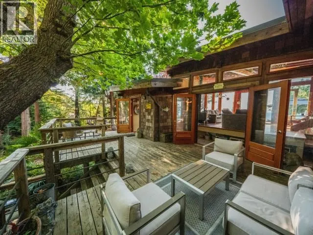 1586/1592 VANCOUVER BLVD, Savary Island 2