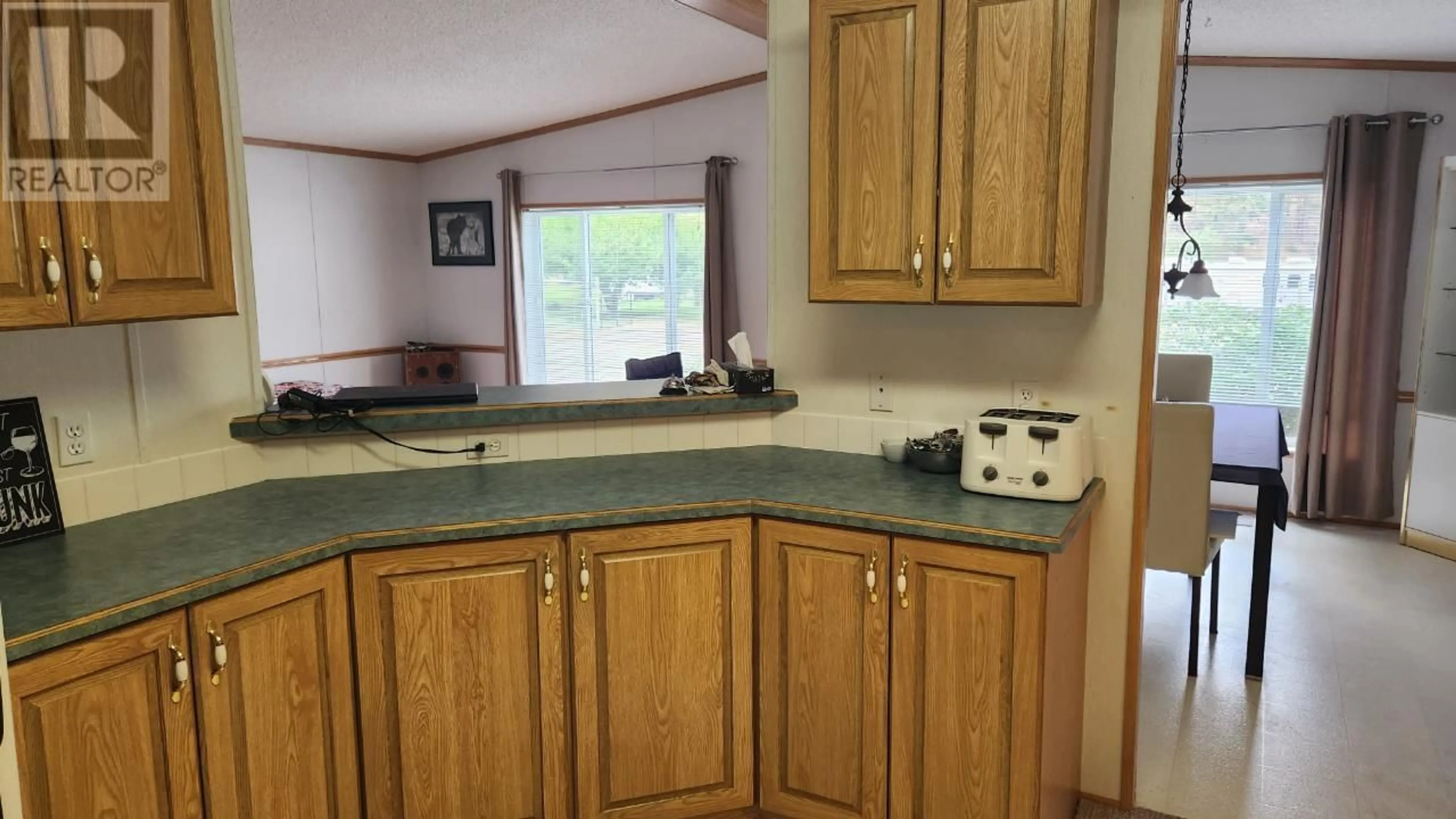 Standard kitchen, unknown for 1 - 1518 HWY 3A OTHER, Out of Area British Columbia V0X1N6