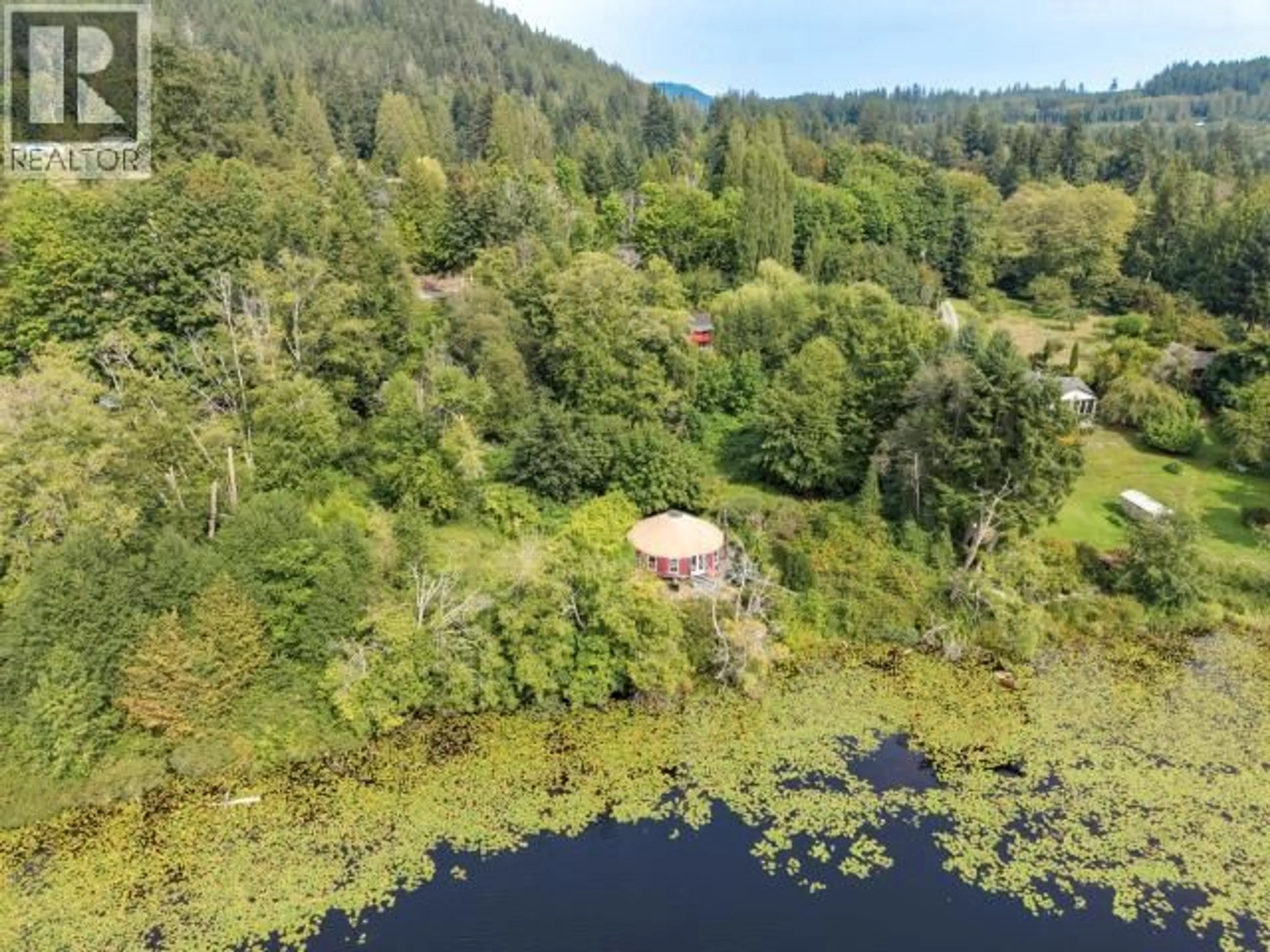 A pic from outside/outdoor area/front of a property/back of a property/a pic from drone, water/lake/river/ocean view for Lot A CRANBERRY STREET, Powell River British Columbia