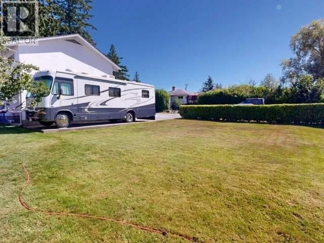 7251 HAZELTON STREET, Powell River 3