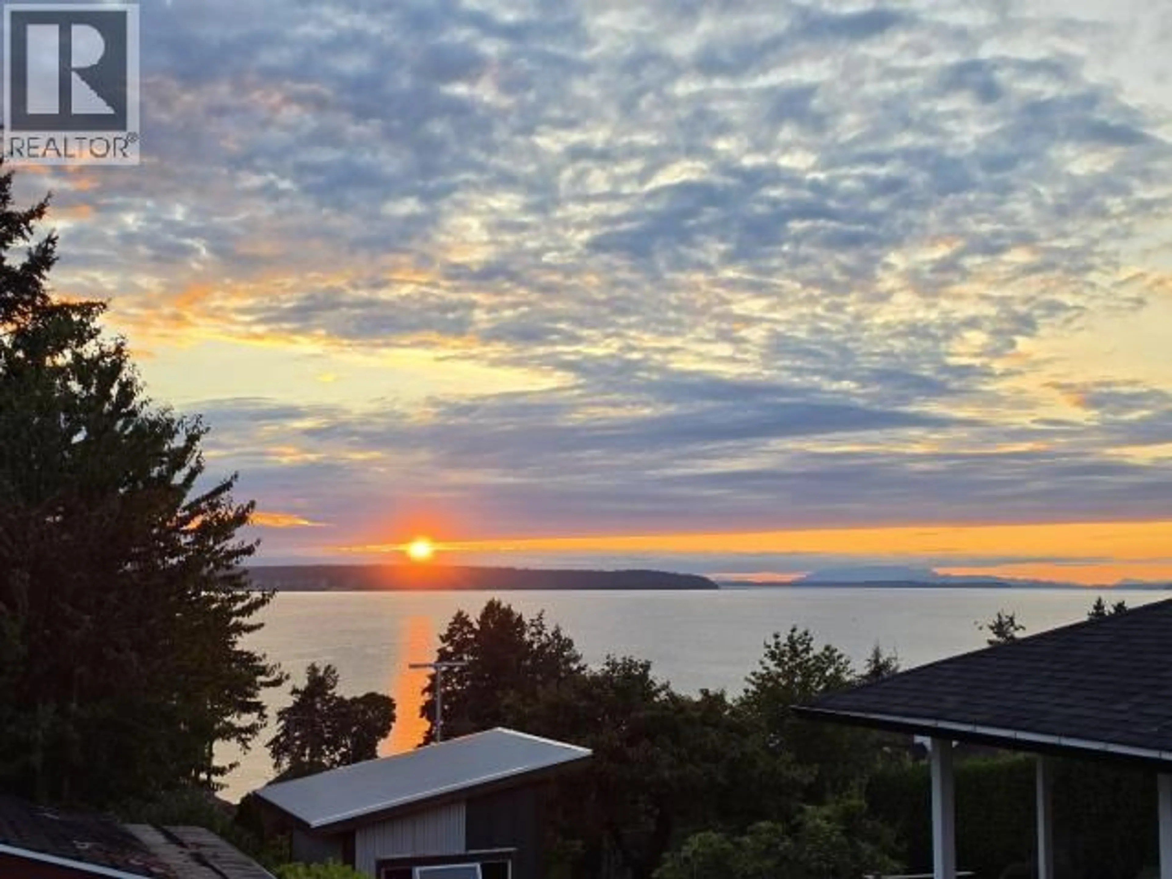 A pic from outside/outdoor area/front of a property/back of a property/a pic from drone, water/lake/river/ocean view for 4603 HARVIE AVE, Powell River British Columbia V8A2N9