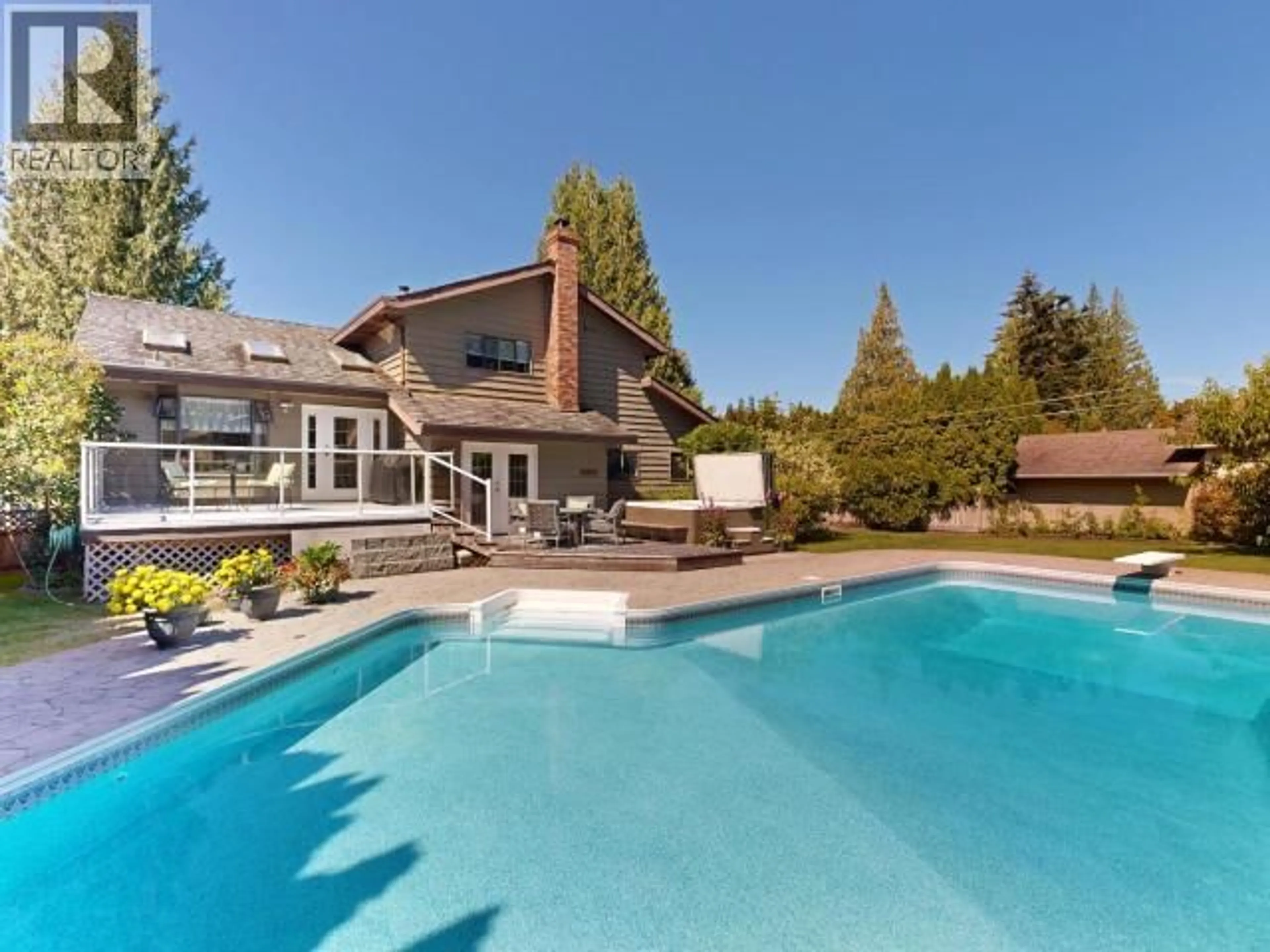 Pool for 3700 MACKENZIE AVE, Powell River British Columbia V8A3E8