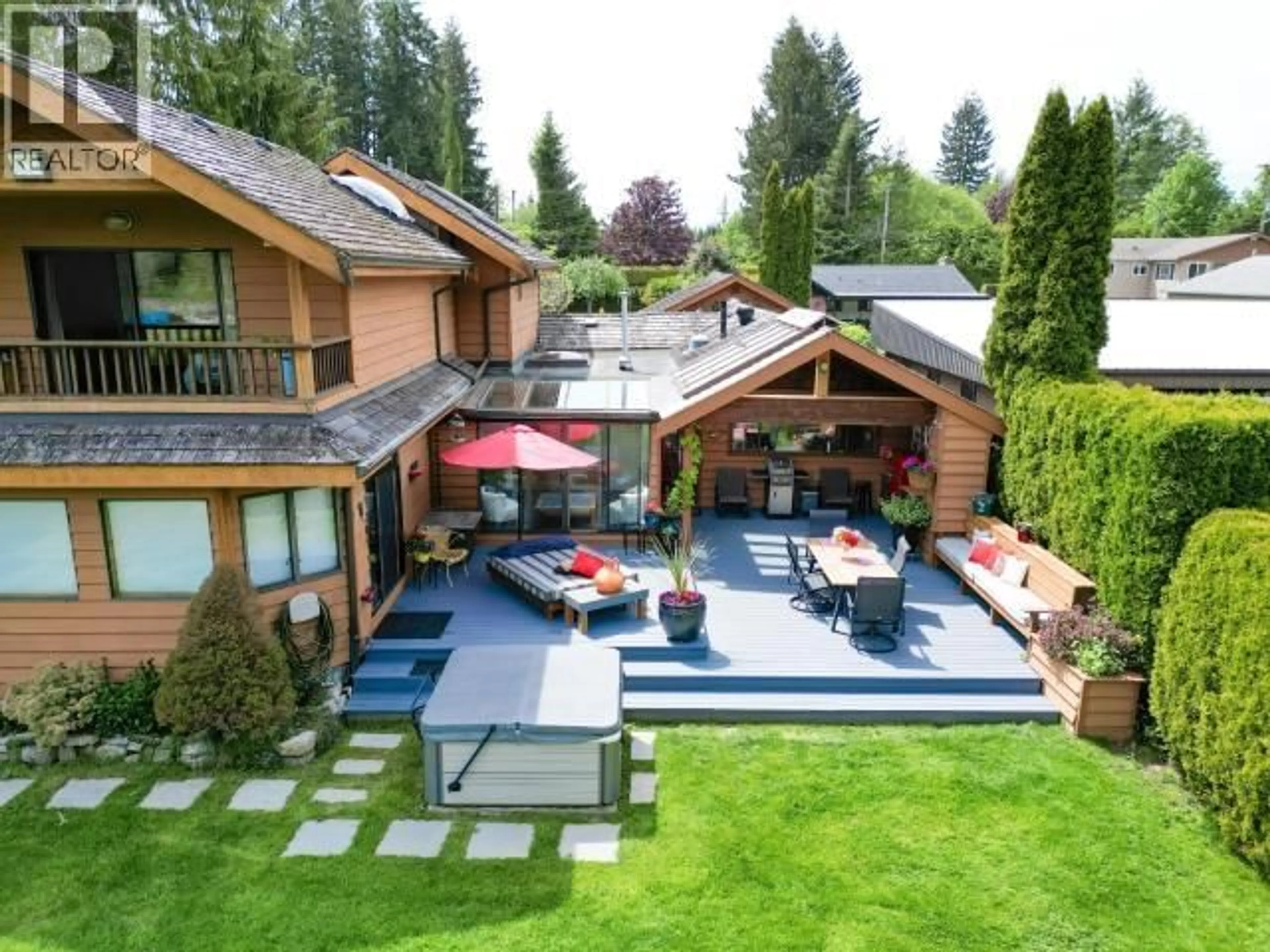 Patio, mountain view for 5366 MANSON AVE, Powell River British Columbia V8A3P4