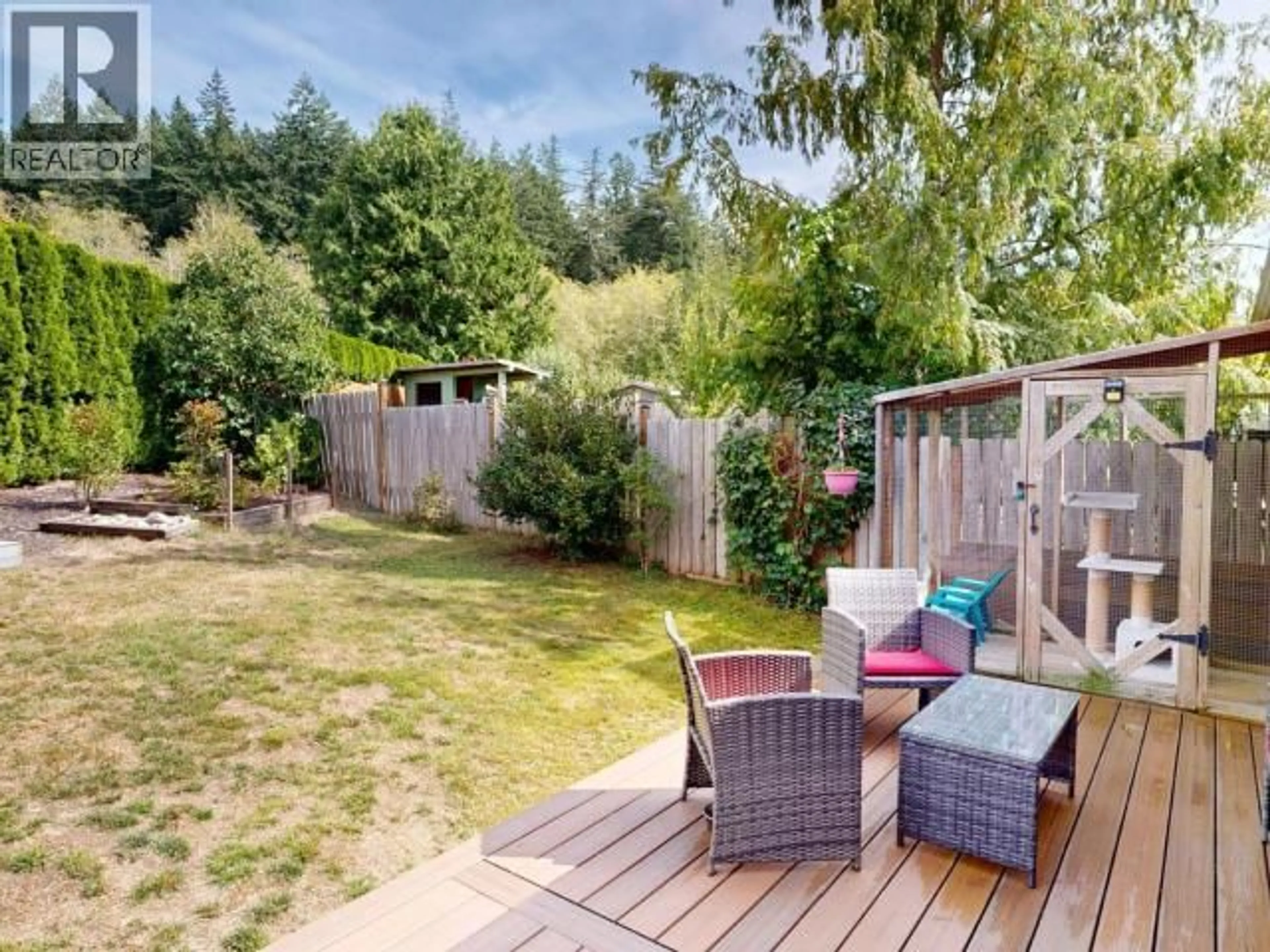 Patio, unknown for 3980 WESTVIEW AVE, Powell River British Columbia V8A5V3