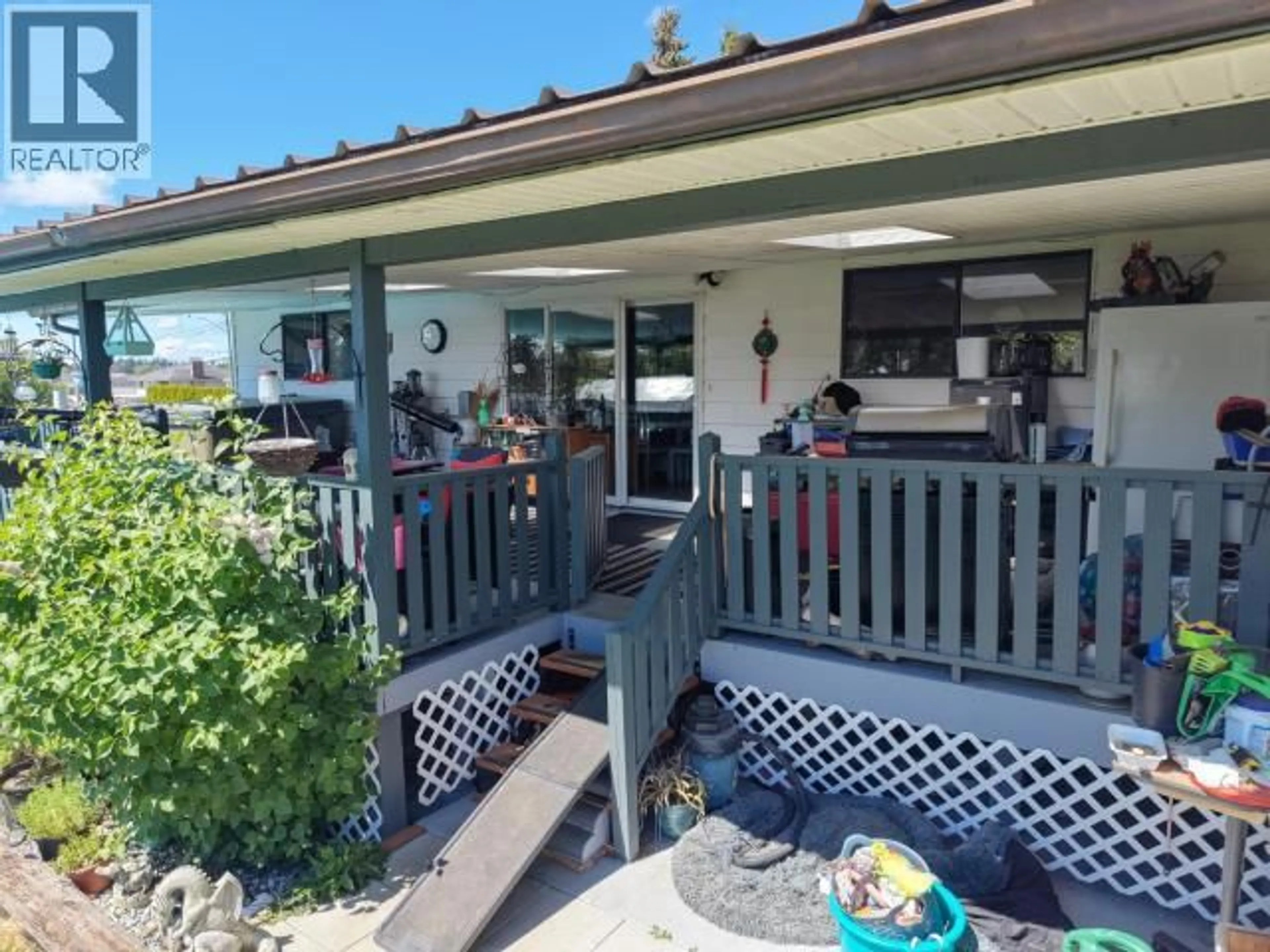 Patio, mountain view for 6060 LOIS STREET, Powell River British Columbia V8A4T7