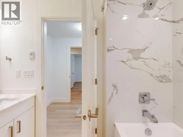 B2 - 6900 BURNABY STREET, Powell River 3