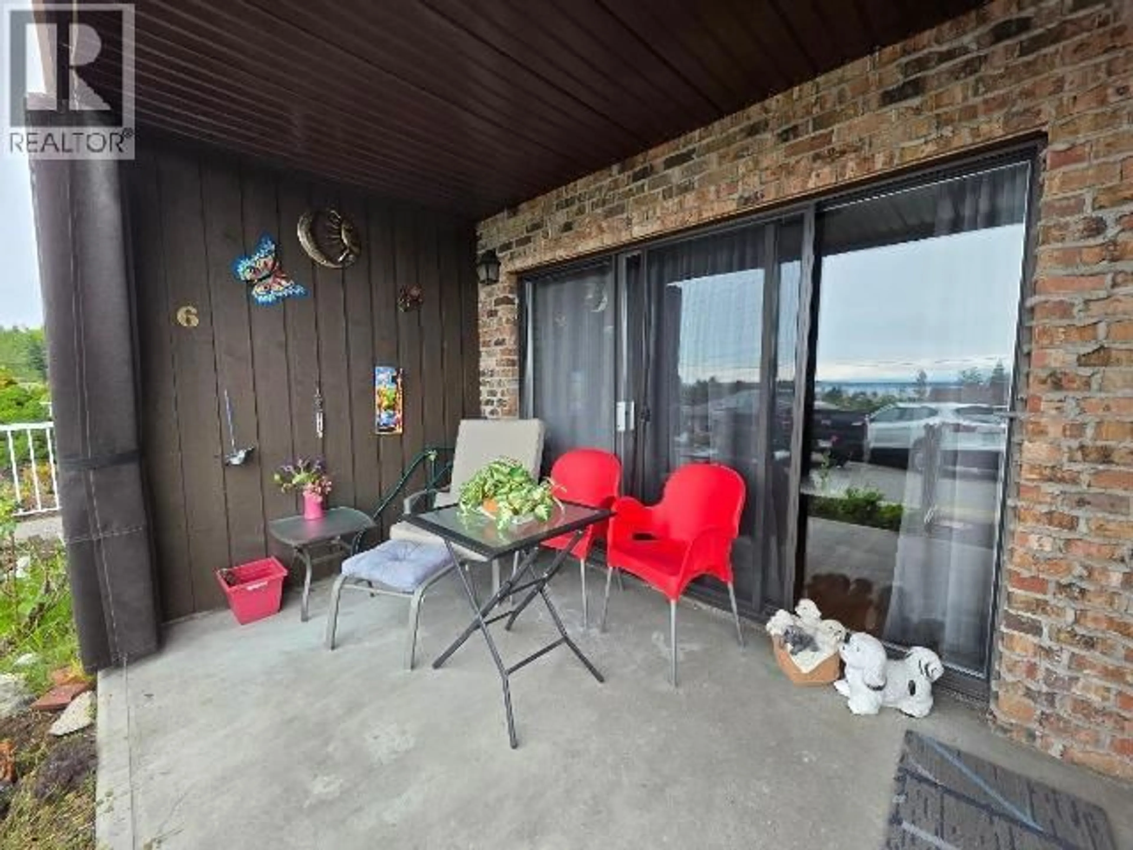 Patio, unknown for 6 - 4420 QUEBEC AVE, Powell River British Columbia V8A5L5