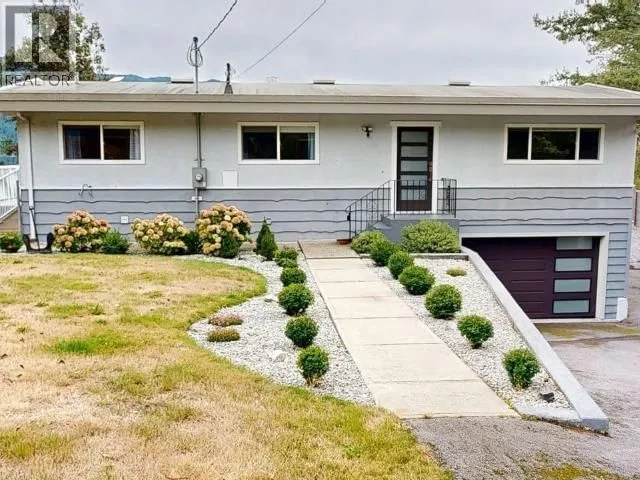 2440 JENKINSON ROAD, Powell River 2