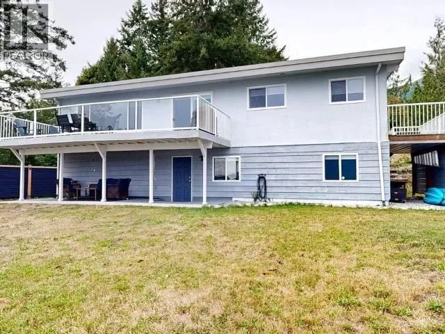 2440 JENKINSON ROAD, Powell River 5