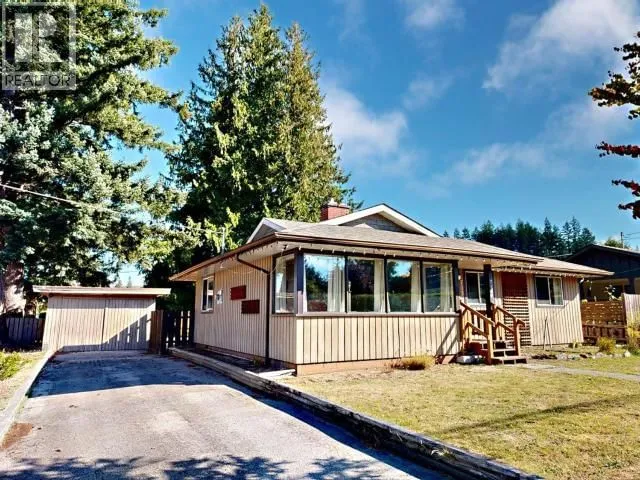 7139 BARNET STREET, Powell River 2