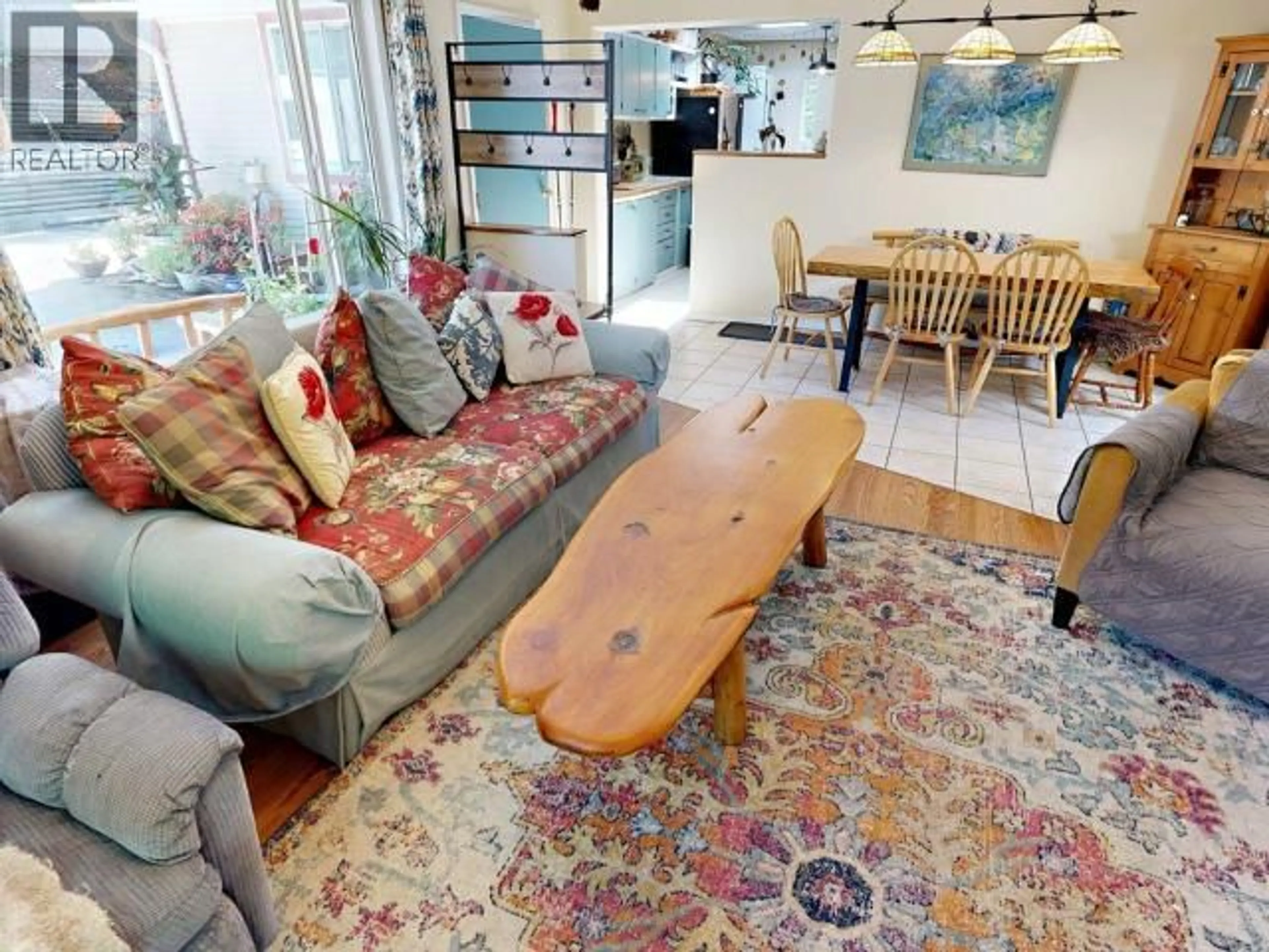 Living room with furniture, unknown for 5836 MOWAT AVE, Powell River British Columbia V8A4C1