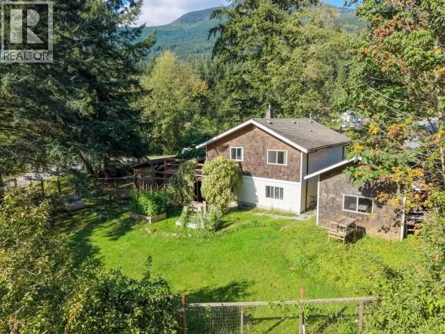 2530 JENKINSON ROAD, Powell River 2