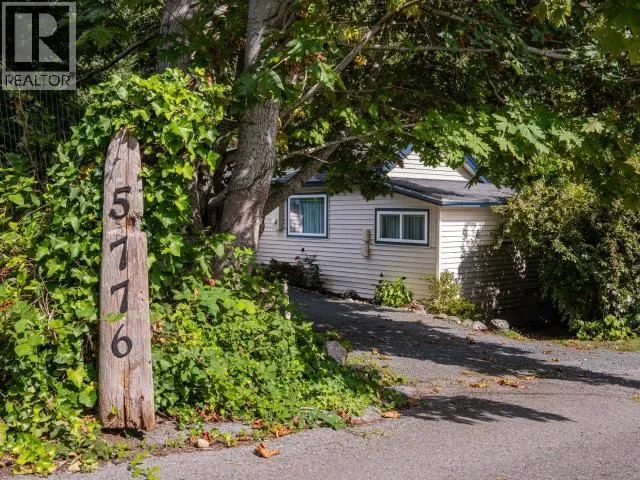 5776 HATFIELD PLACE, Powell River 3