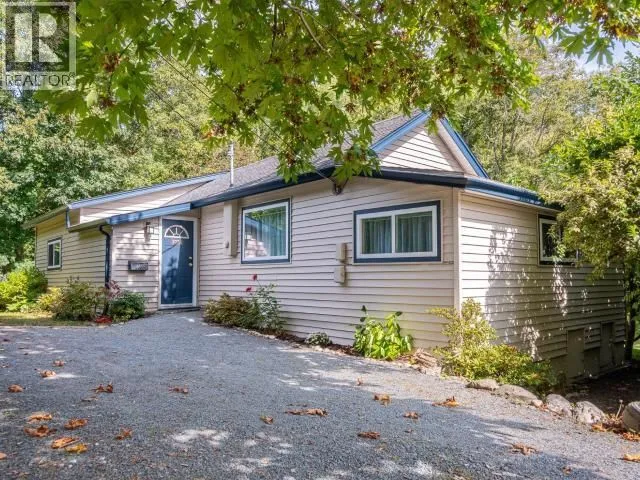 5776 HATFIELD PLACE, Powell River 4
