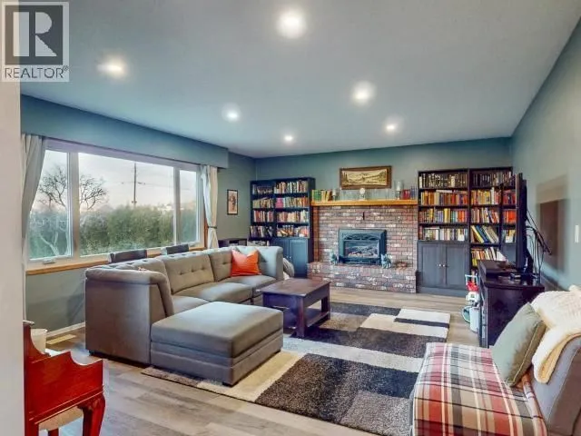 4678 ONTARIO AVE, Powell River 4