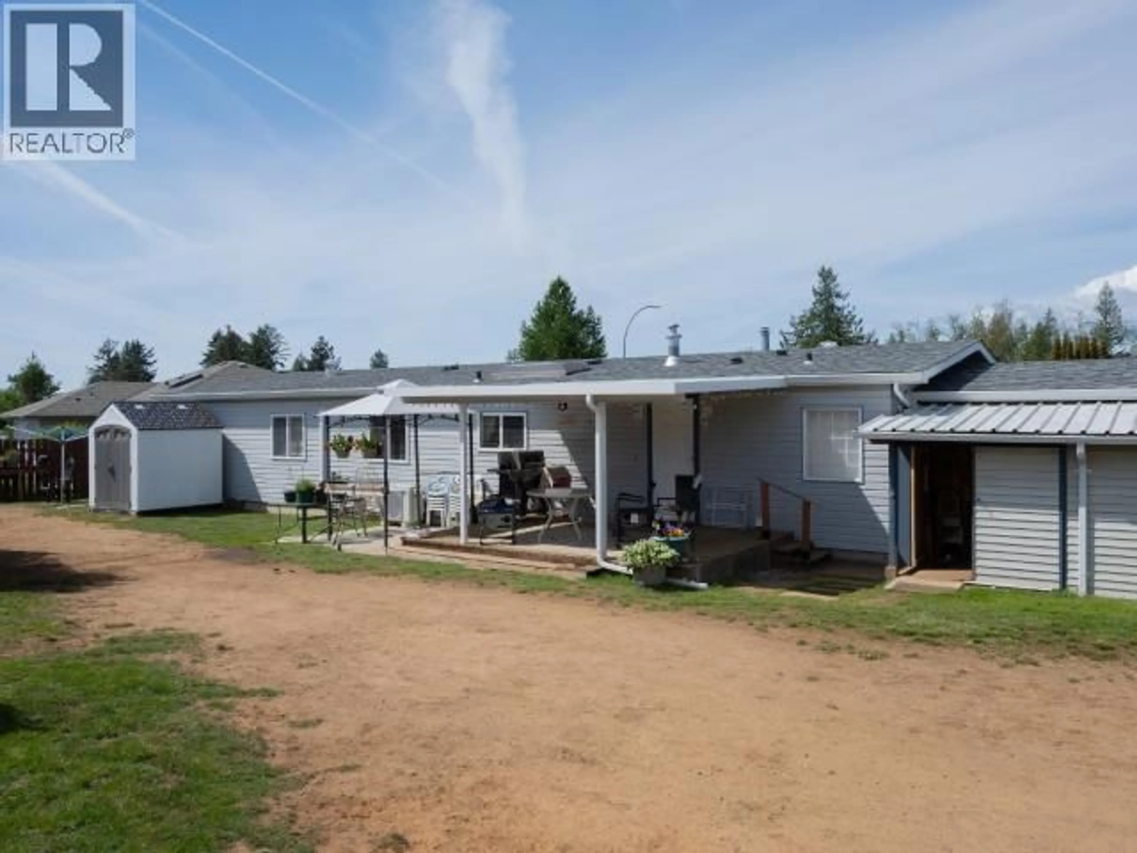 A pic from outside/outdoor area/front of a property/back of a property/a pic from drone, building for 7310 COLLINGWOOD WAY, Powell River British Columbia V8A5V2