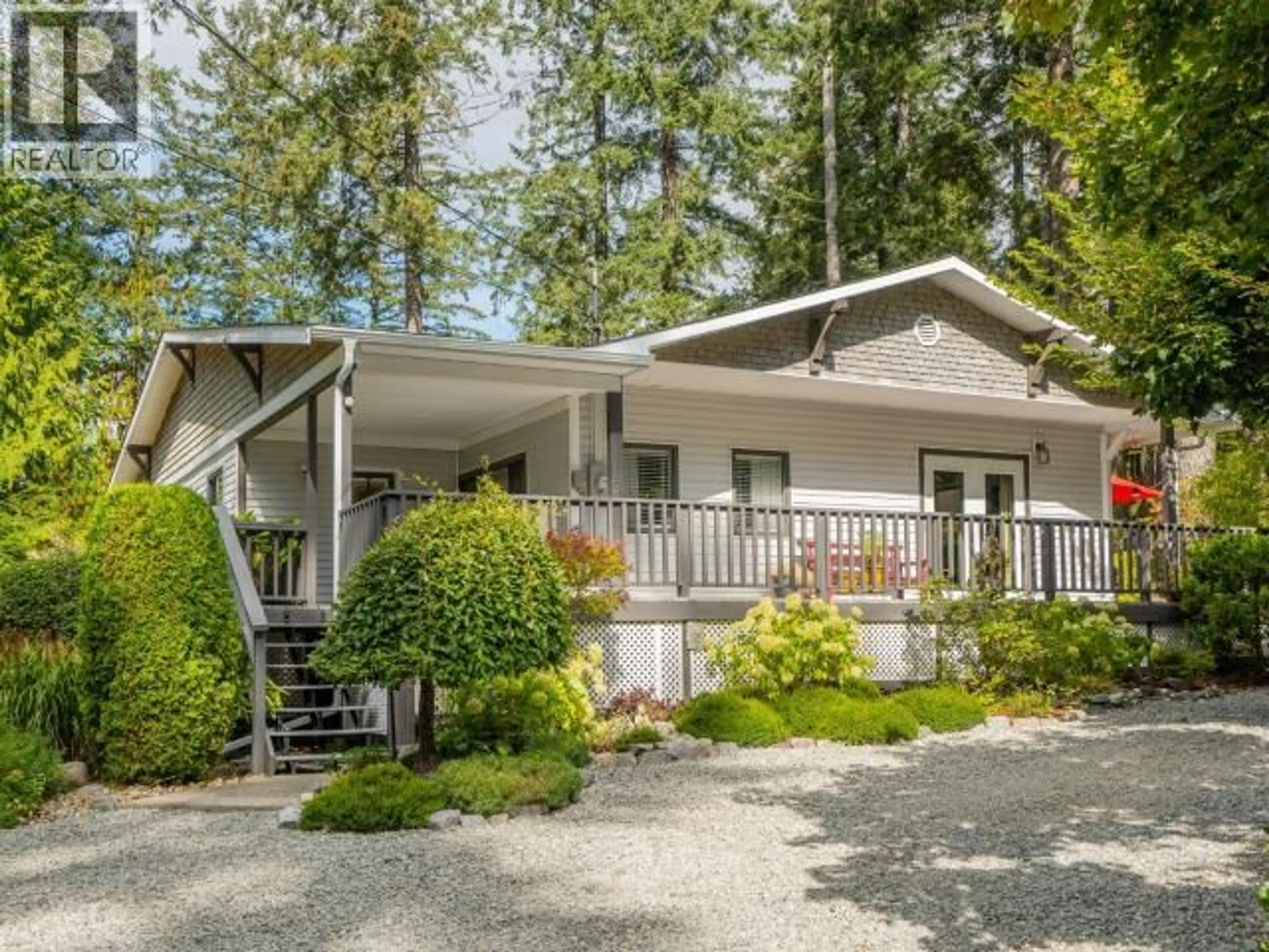 Home with vinyl exterior material, street for 11070 HIGHWAY 101, Powell River British Columbia V8A0L5