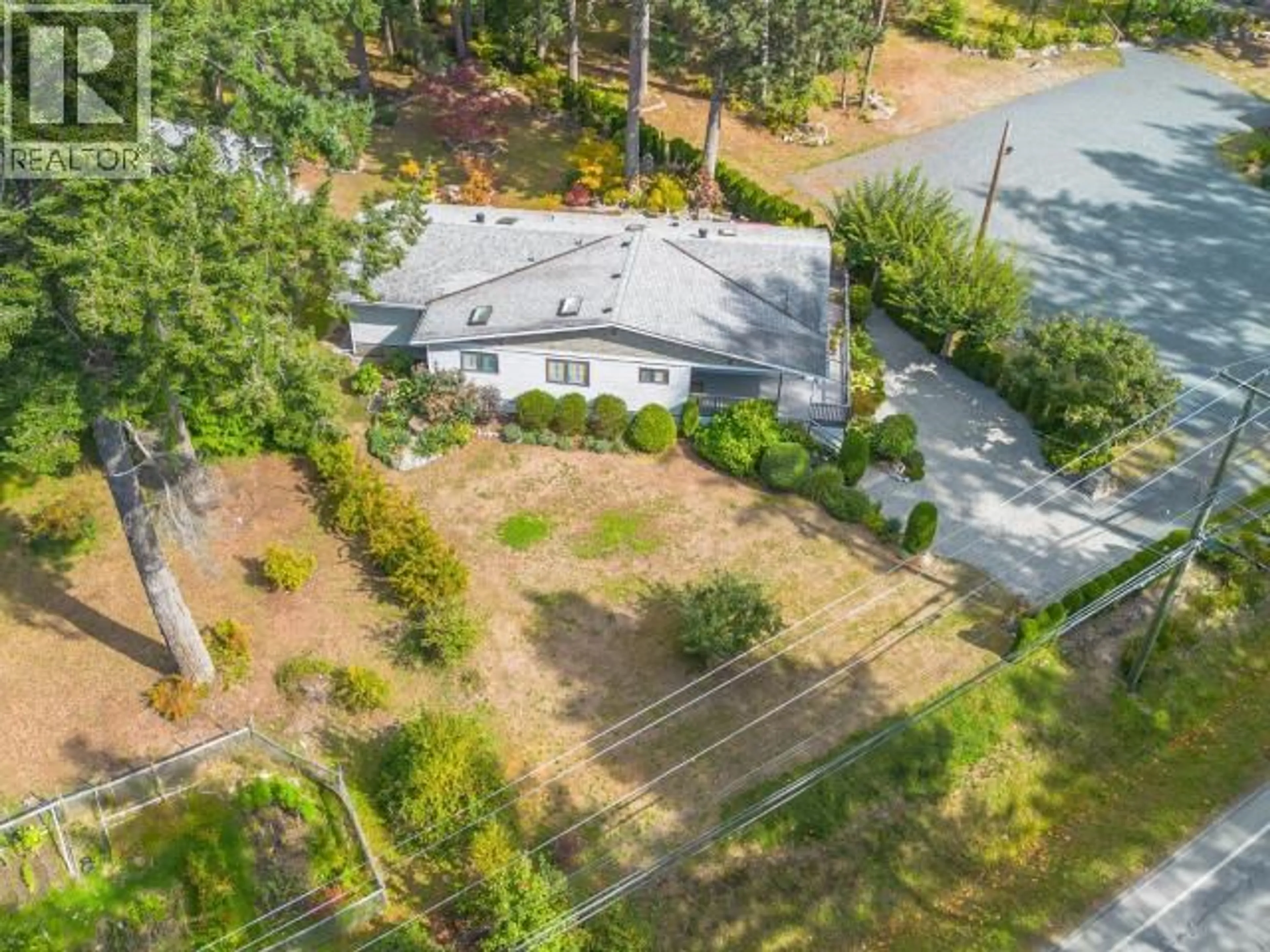 A pic from outside/outdoor area/front of a property/back of a property/a pic from drone, unknown for 11070 HIGHWAY 101, Powell River British Columbia V8A0L5