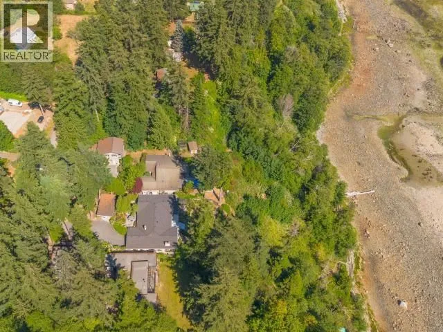 9081 STAGER ROAD, Powell River 5