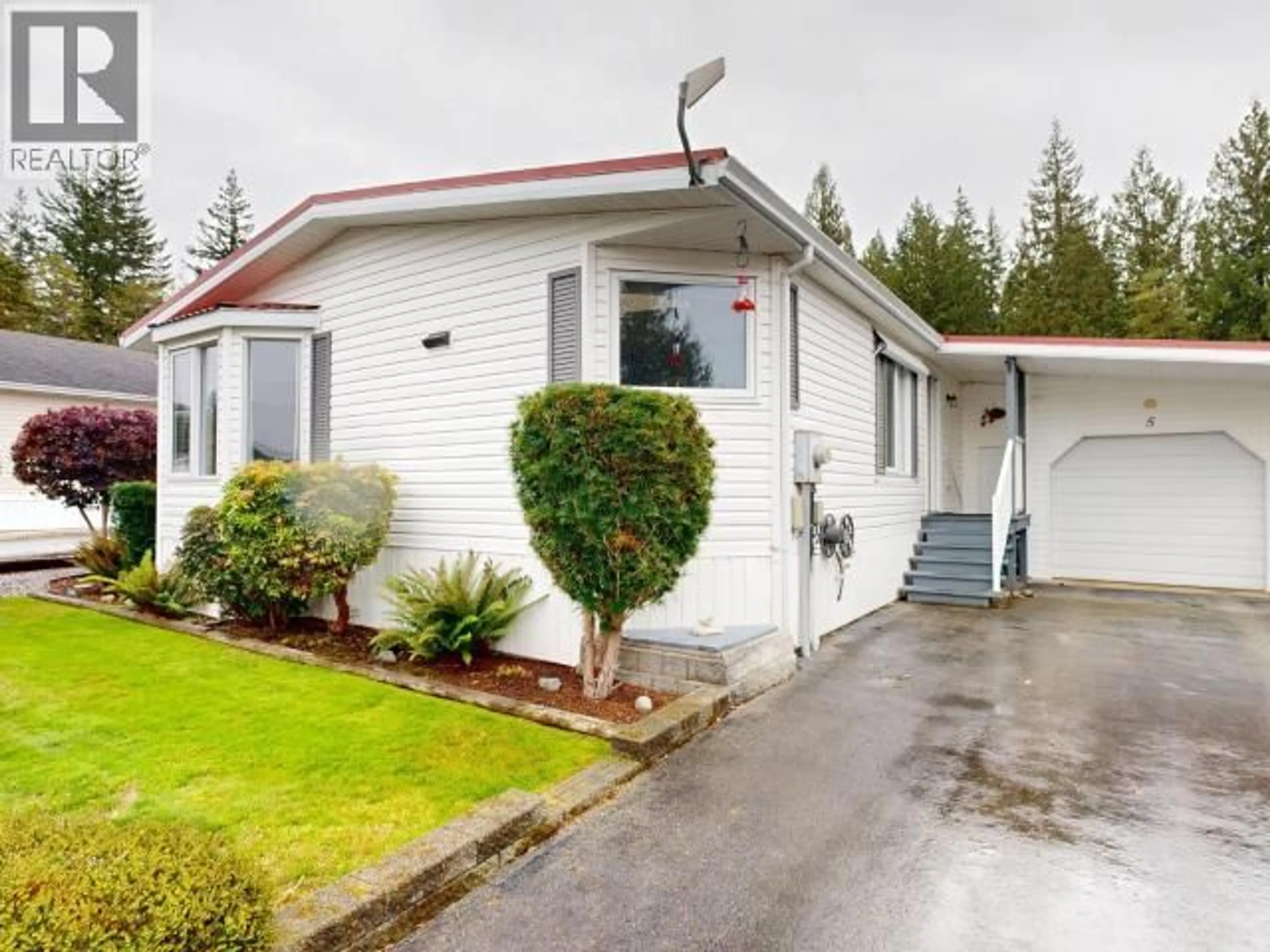 Home with vinyl exterior material, street for 5 - 8442 SPRINGBROOK ROAD, Powell River British Columbia V8A0S3