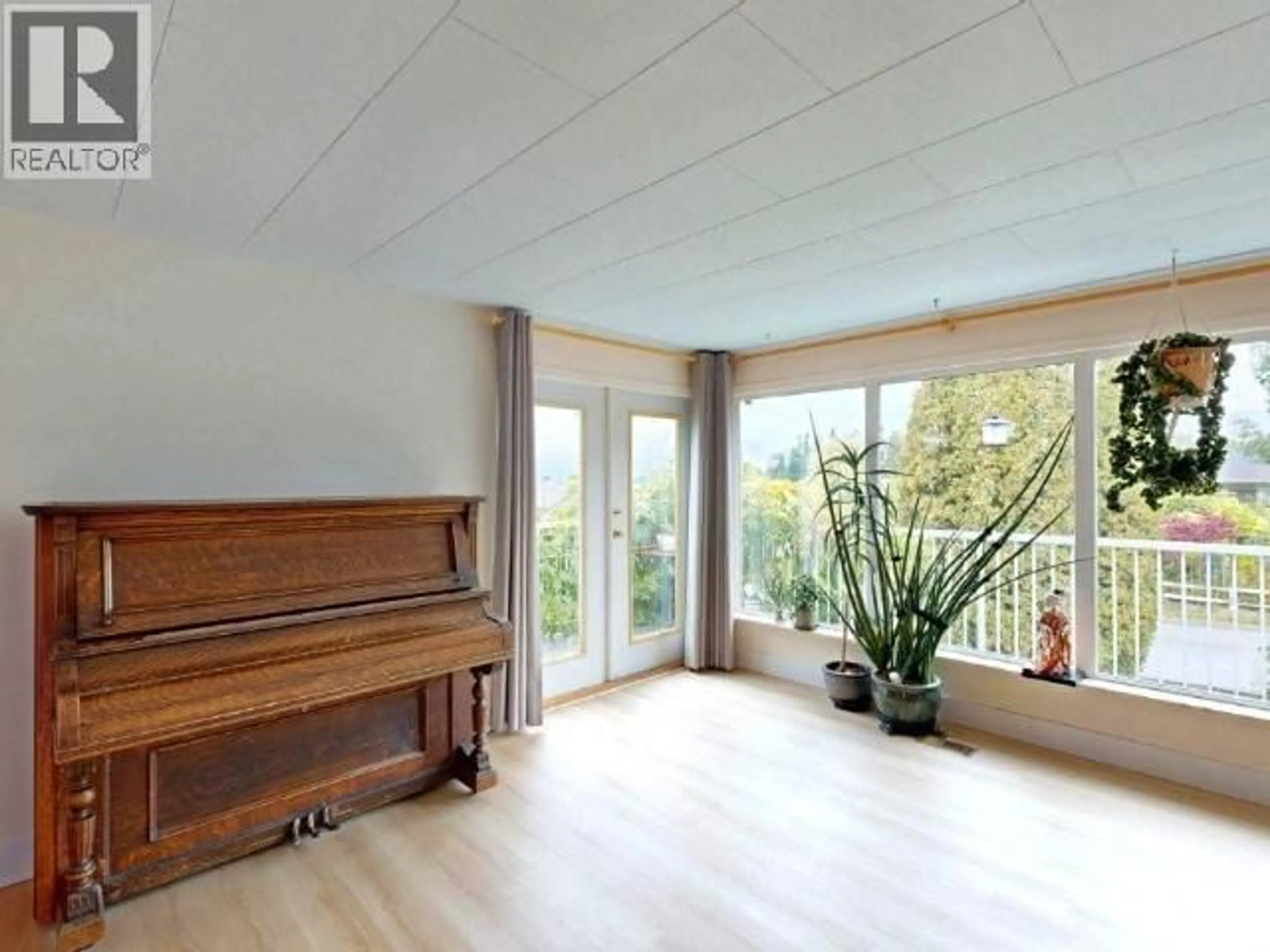 A pic of a room for 6992 KAMLOOPS STREET, Powell River British Columbia V8A1M4