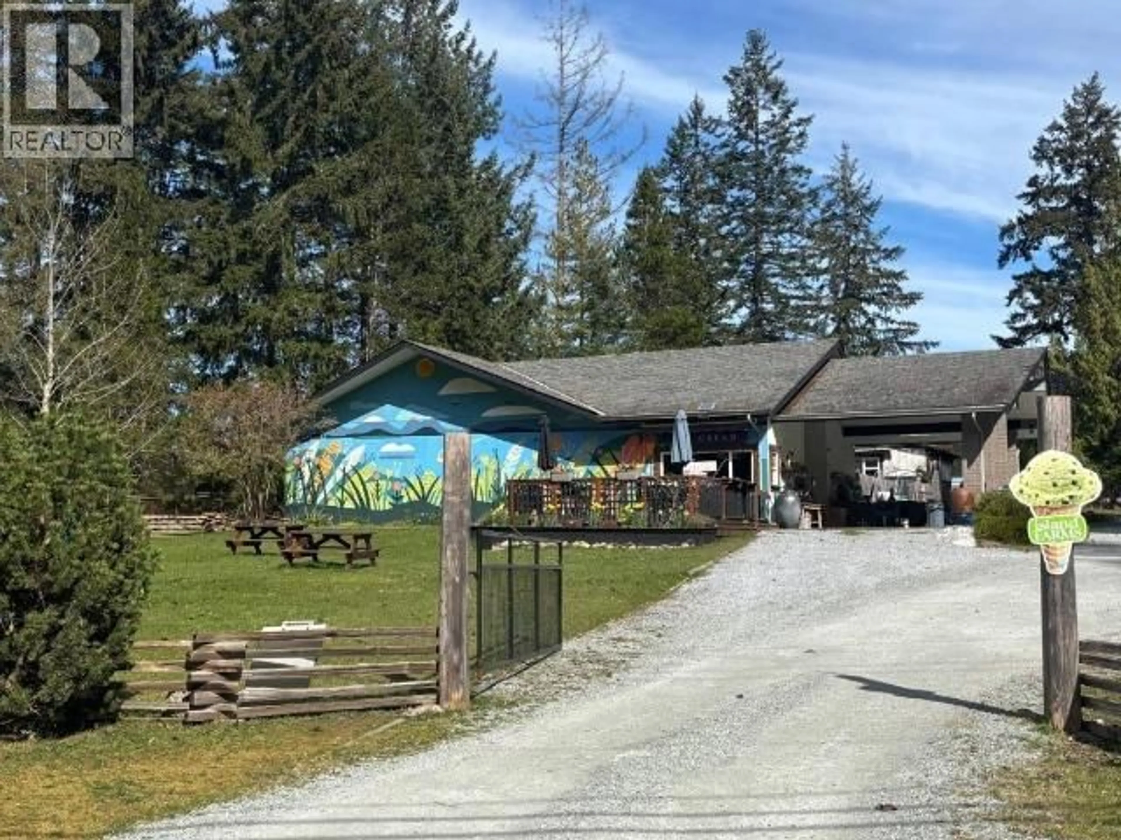 A pic from outside/outdoor area/front of a property/back of a property/a pic from drone, mountain view for 3629 GILLIES BAY RD, Texada Island British Columbia V0N3K0