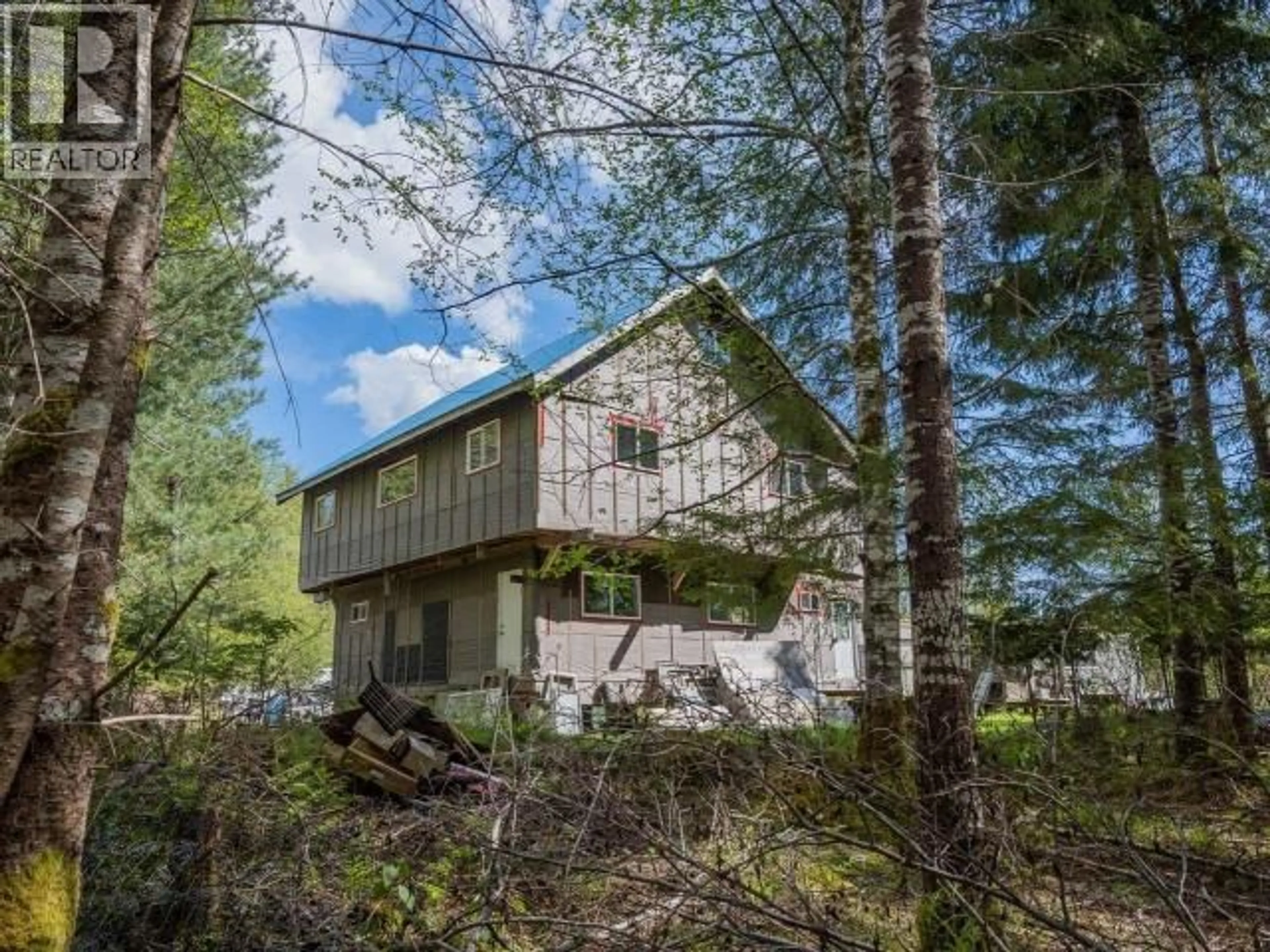A pic from outside/outdoor area/front of a property/back of a property/a pic from drone, forest/trees view for 6929 SIENNA ROAD, Texada Island British Columbia V0N1W0