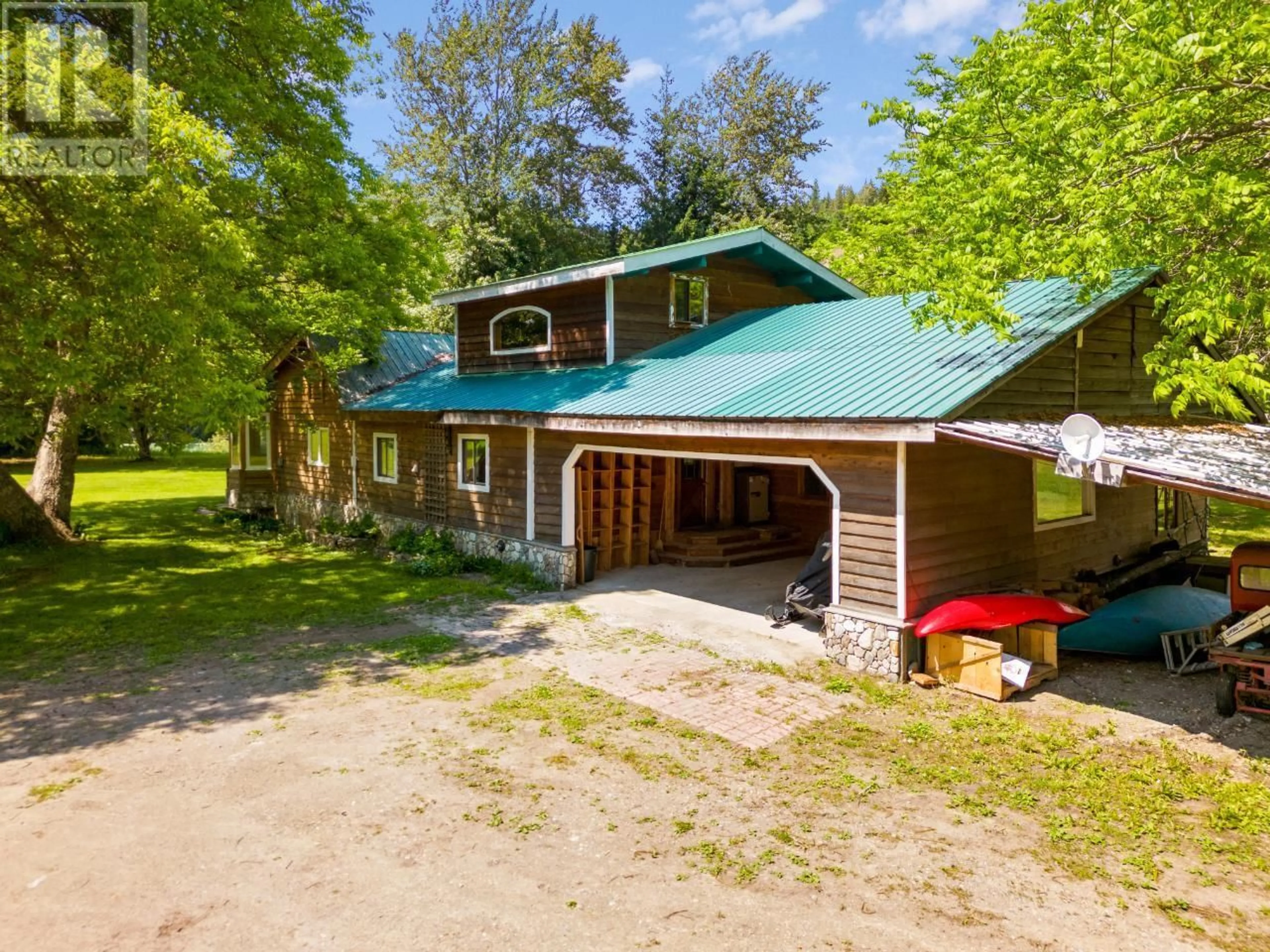 A pic from outside/outdoor area/front of a property/back of a property/a pic from drone, unknown for 209 LARDEAU RIVER ROAD, Lardeau British Columbia V0G1N0