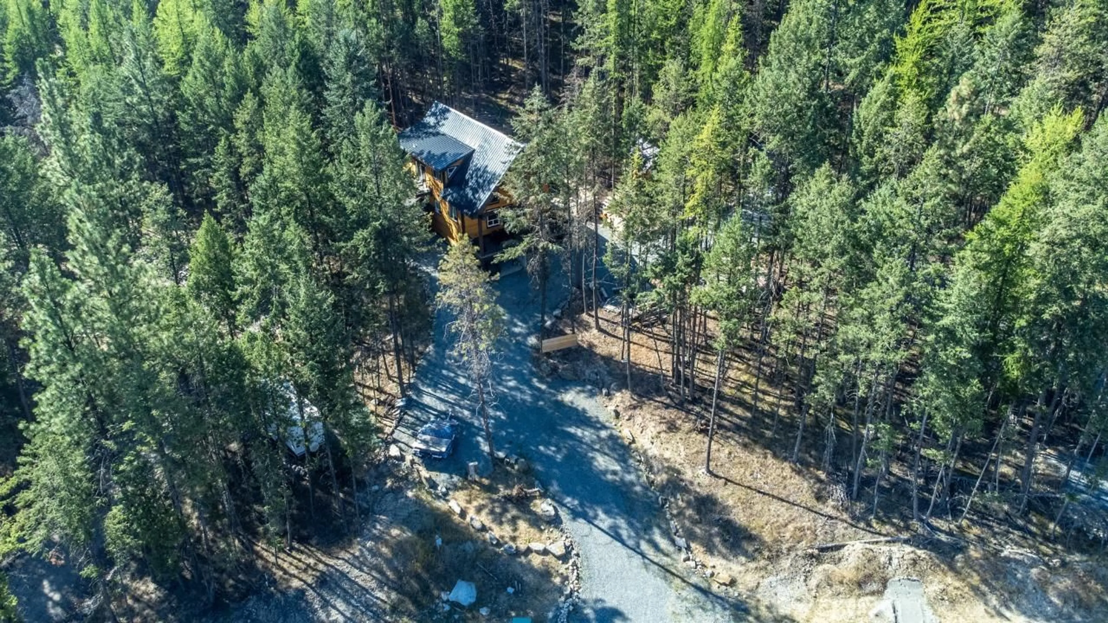 A pic from exterior of the house or condo, cottage for 6392 OSPREY  VIEW Landing, Wardner British Columbia V0B1J0