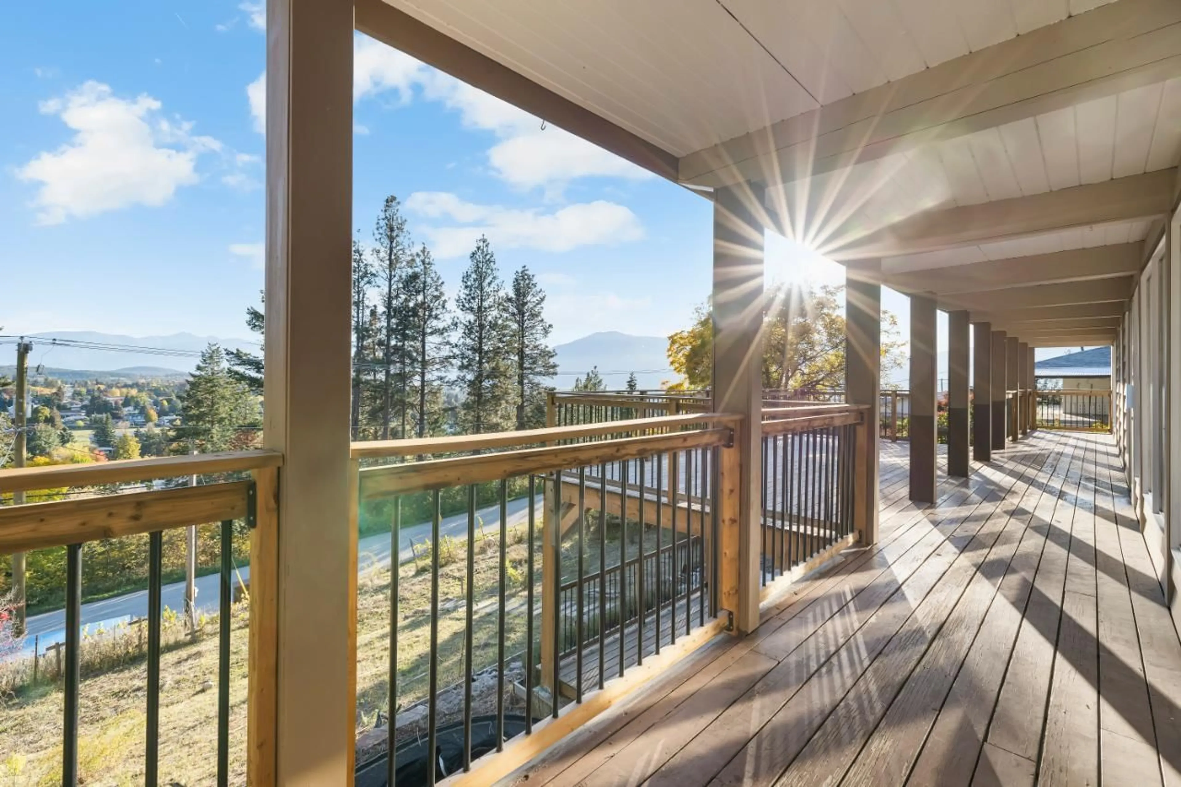 Patio, the view of lake or river for 2424 CRAWFORD  Street, Creston British Columbia V0B1G5