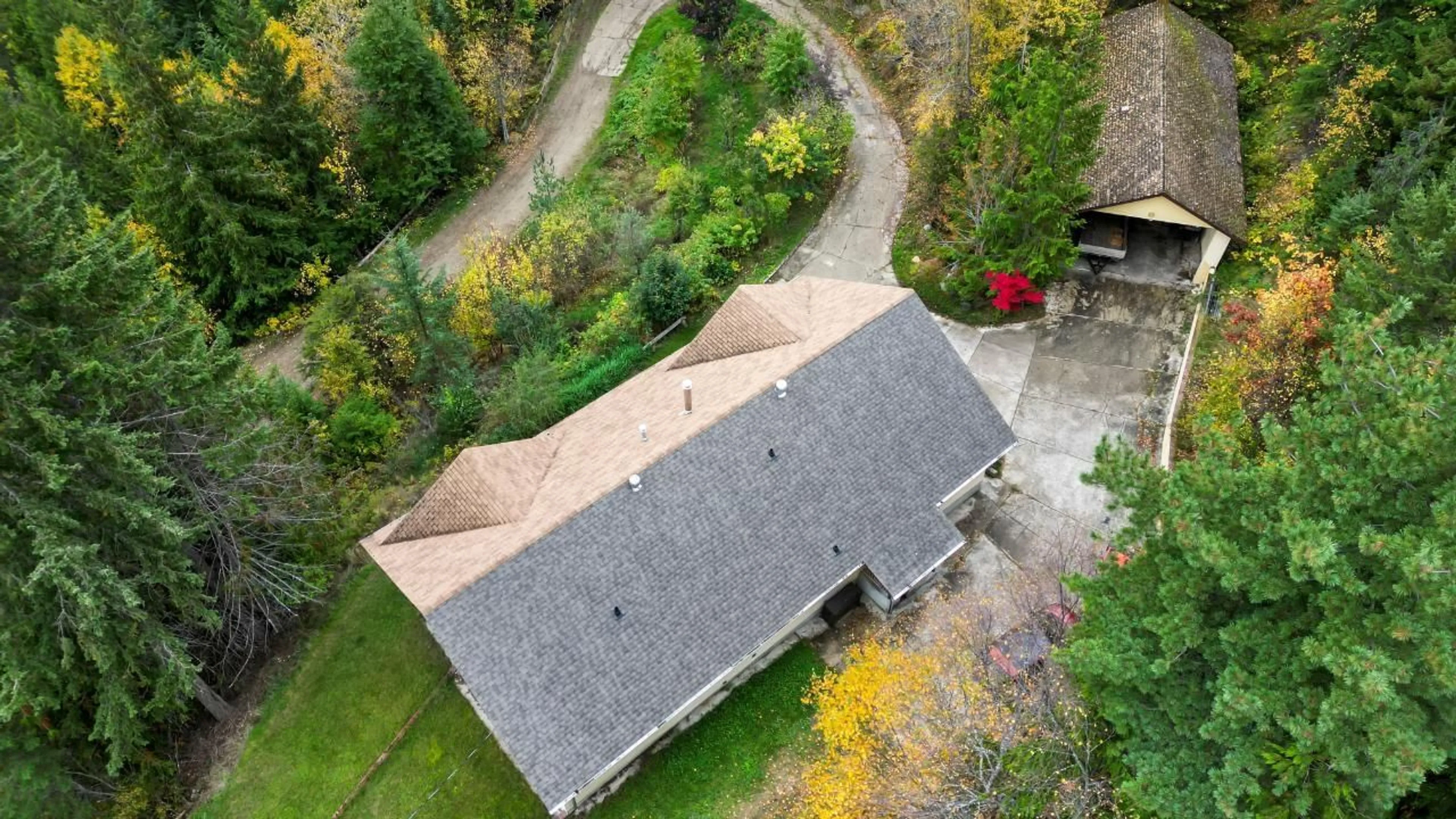 Frontside or backside of a home for 16155 SEYMOUR ROAD, Crawford Bay British Columbia V0B1E0