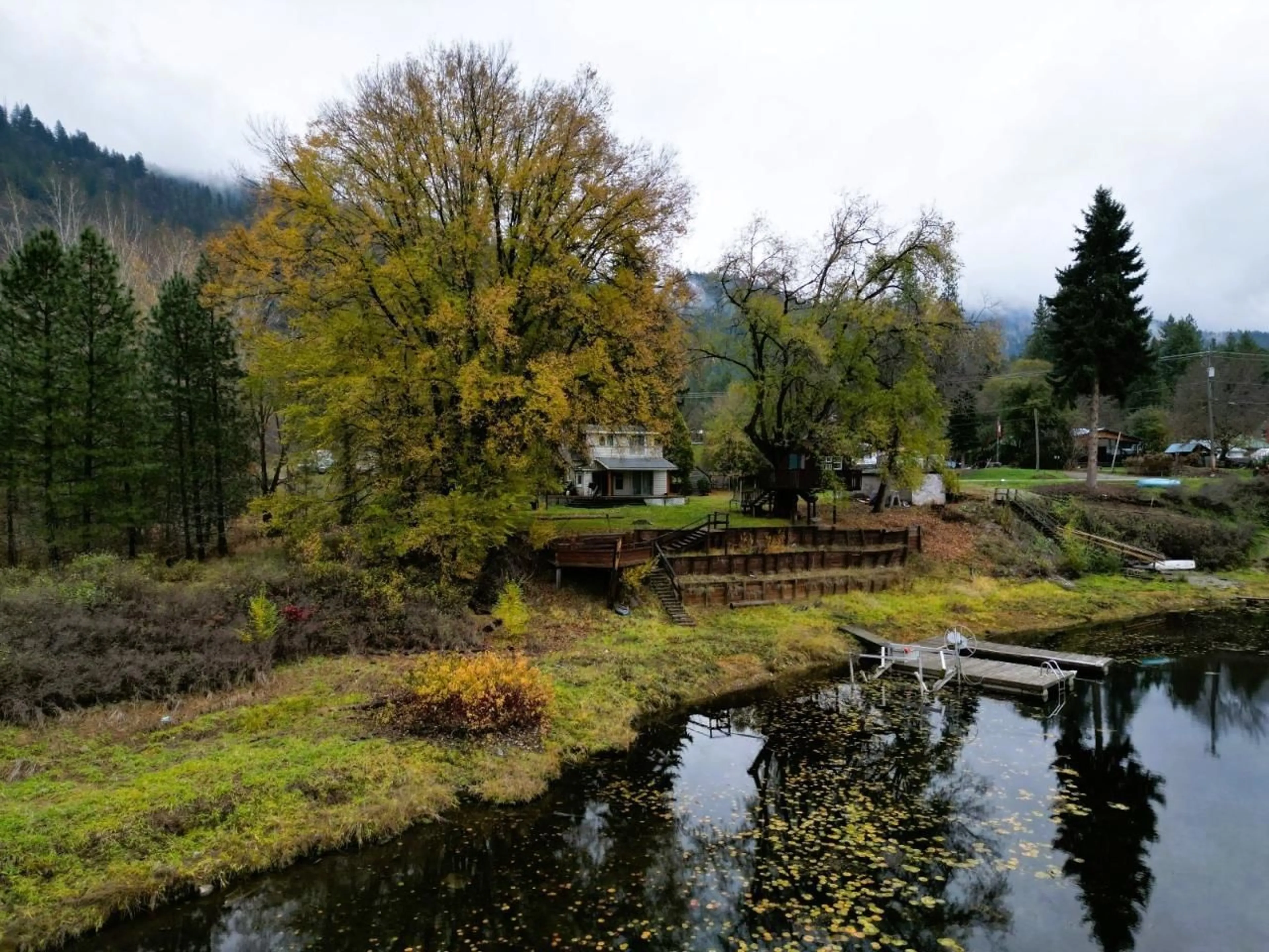 A pic from exterior of the house or condo, cottage for 1661 KIMURA Road, Christina Lake British Columbia V0H1E0