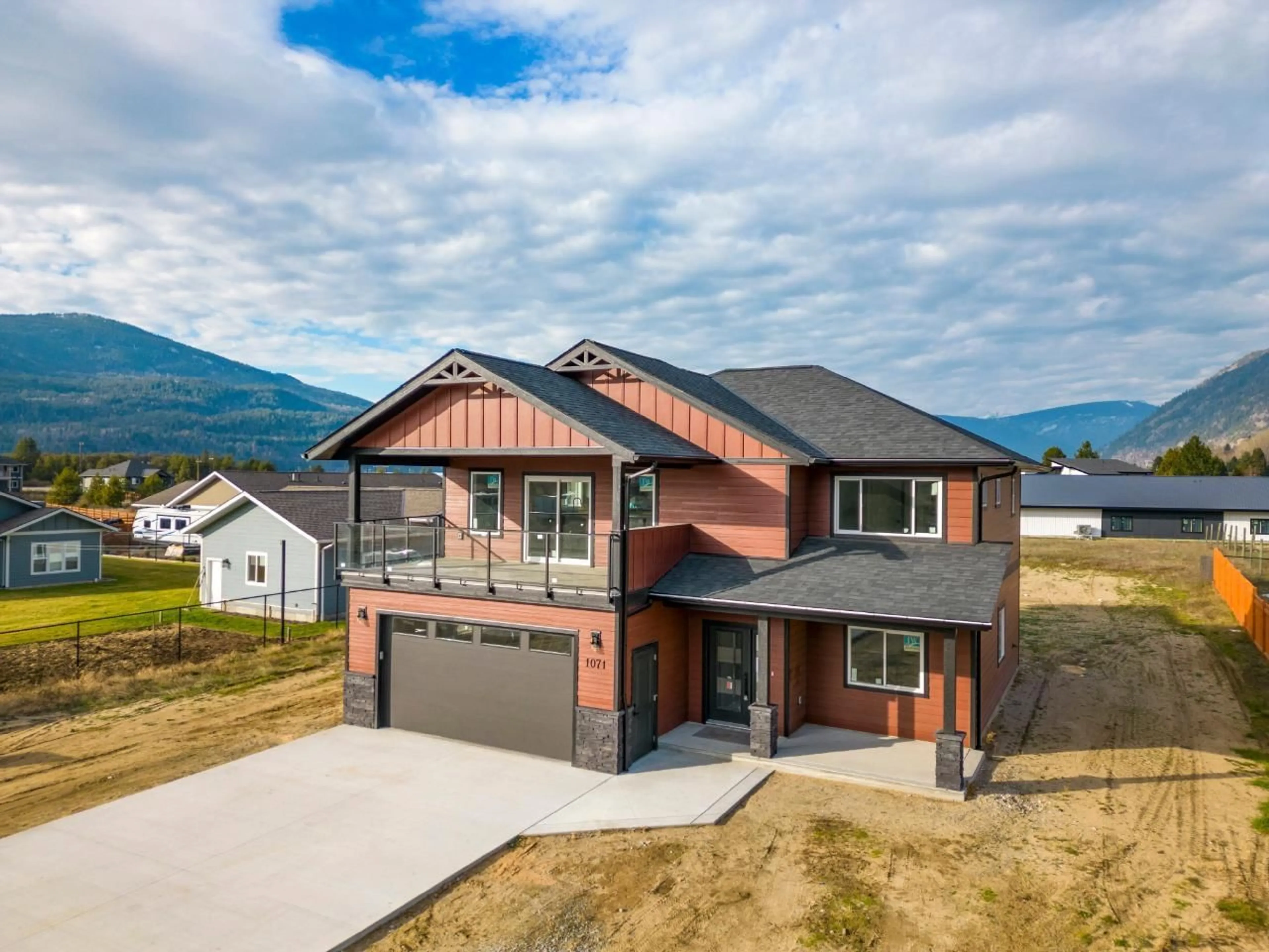 Frontside or backside of a home for 1071 ELKVIEW ROAD, Castlegar British Columbia V1N4L5